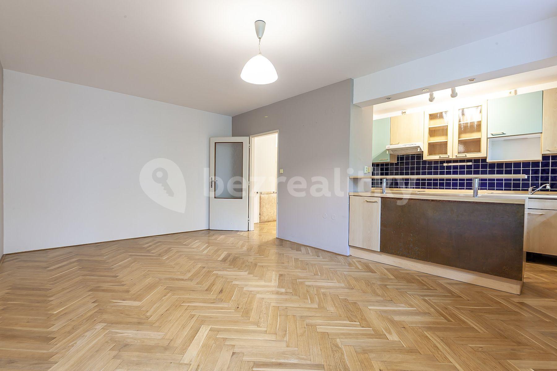 3 bedroom with open-plan kitchen flat for sale, 69 m², Pod Hybšmankou, Prague, Prague