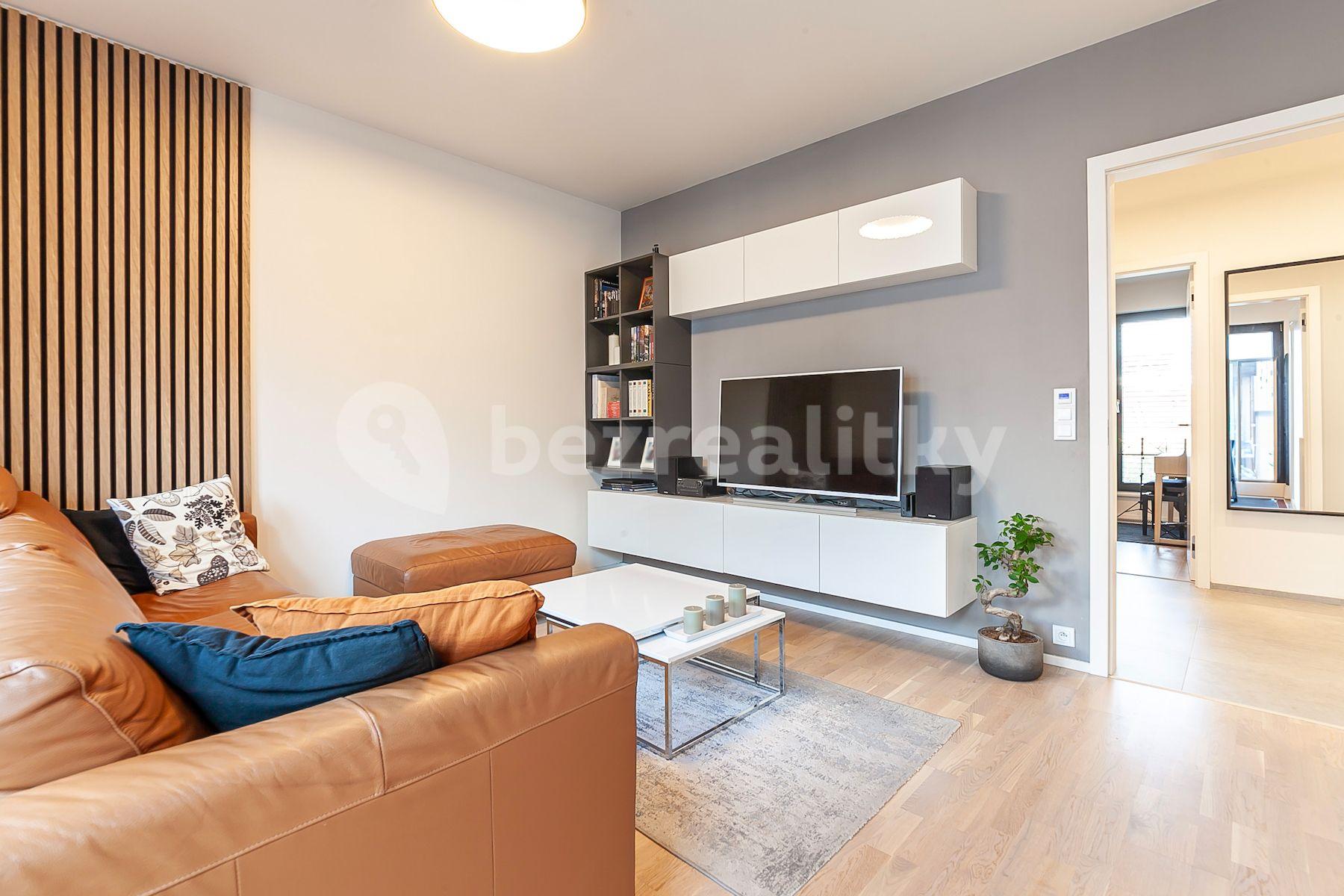 2 bedroom with open-plan kitchen flat for sale, 67 m², Musílkova, Prague, Prague