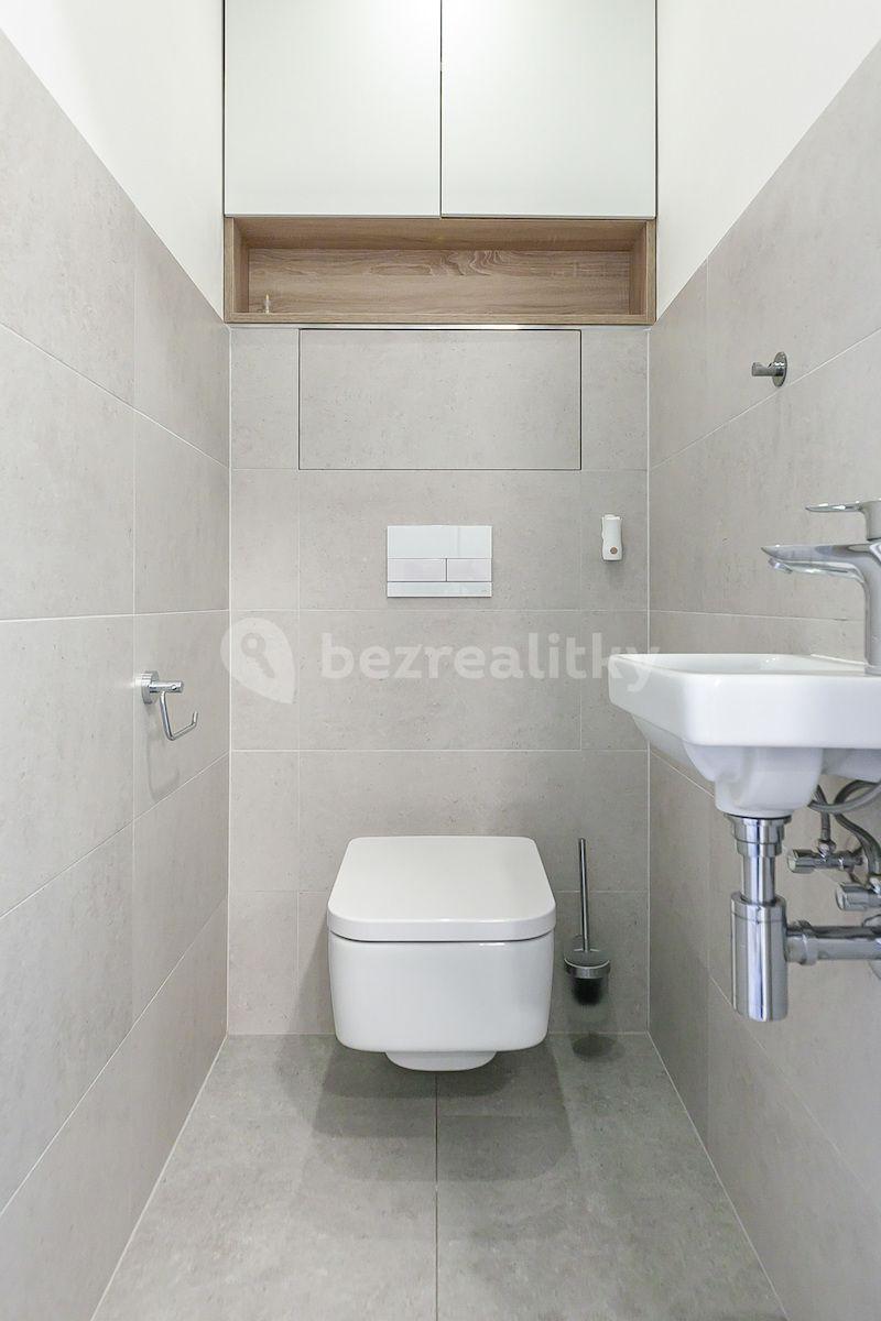 2 bedroom with open-plan kitchen flat for sale, 67 m², Musílkova, Prague, Prague