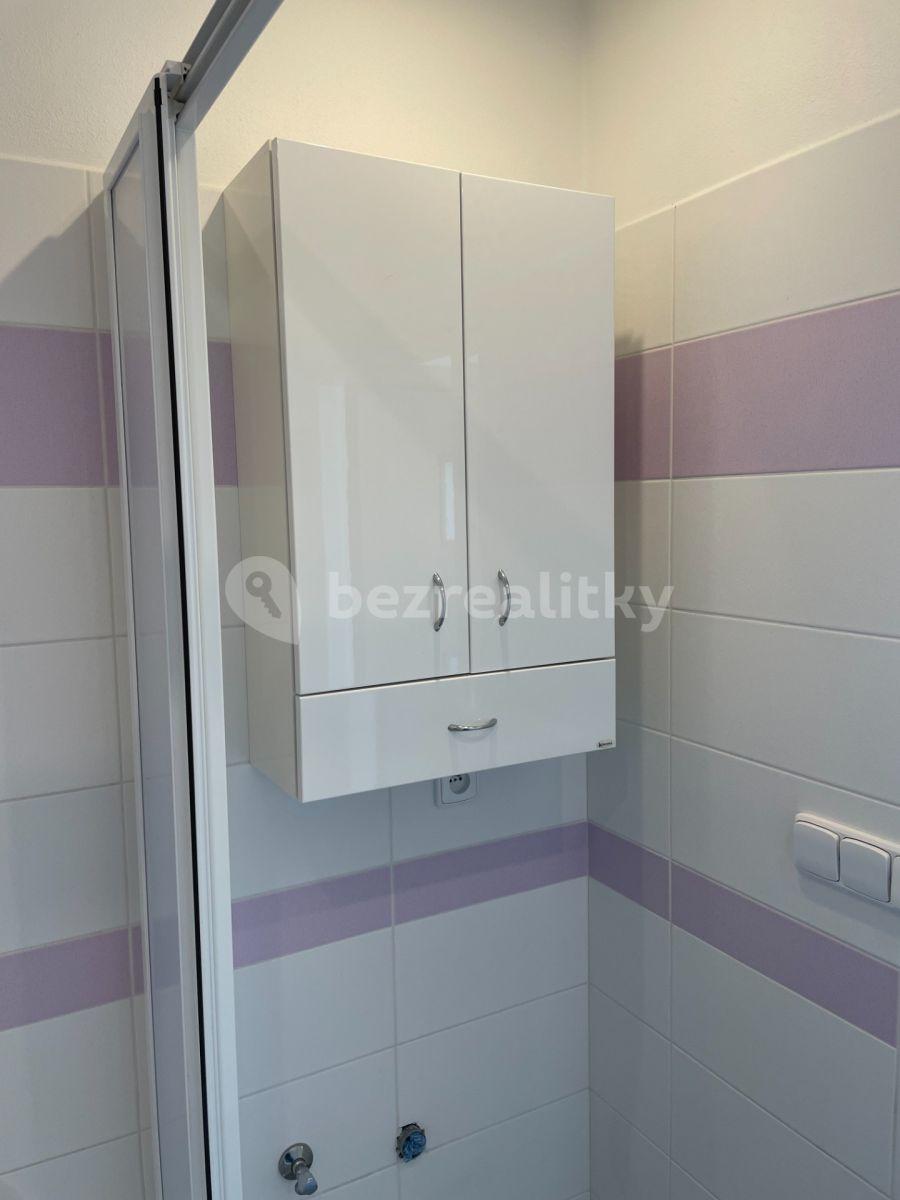 3 bedroom flat for sale, 72 m², Višňovce, Hulín, Zlínský Region