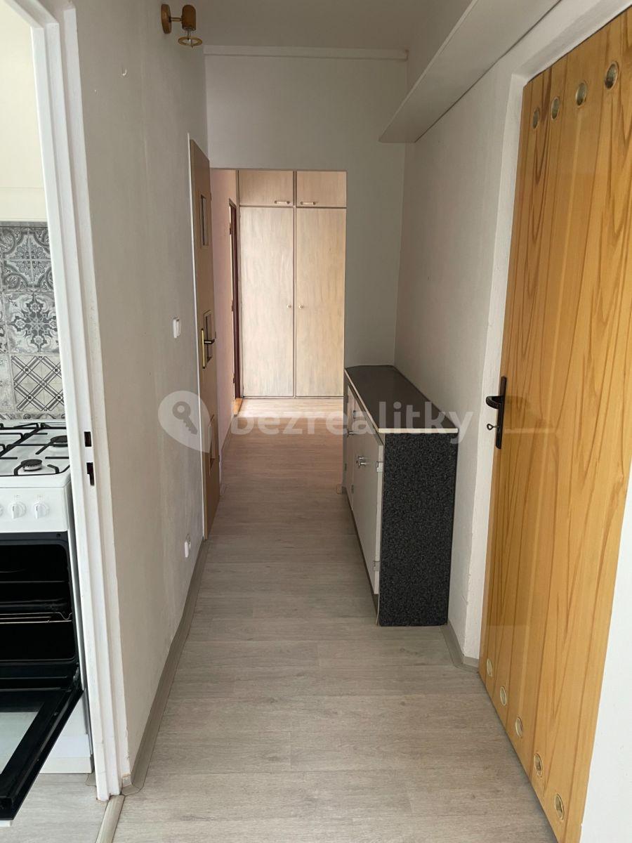 3 bedroom flat for sale, 72 m², Višňovce, Hulín, Zlínský Region