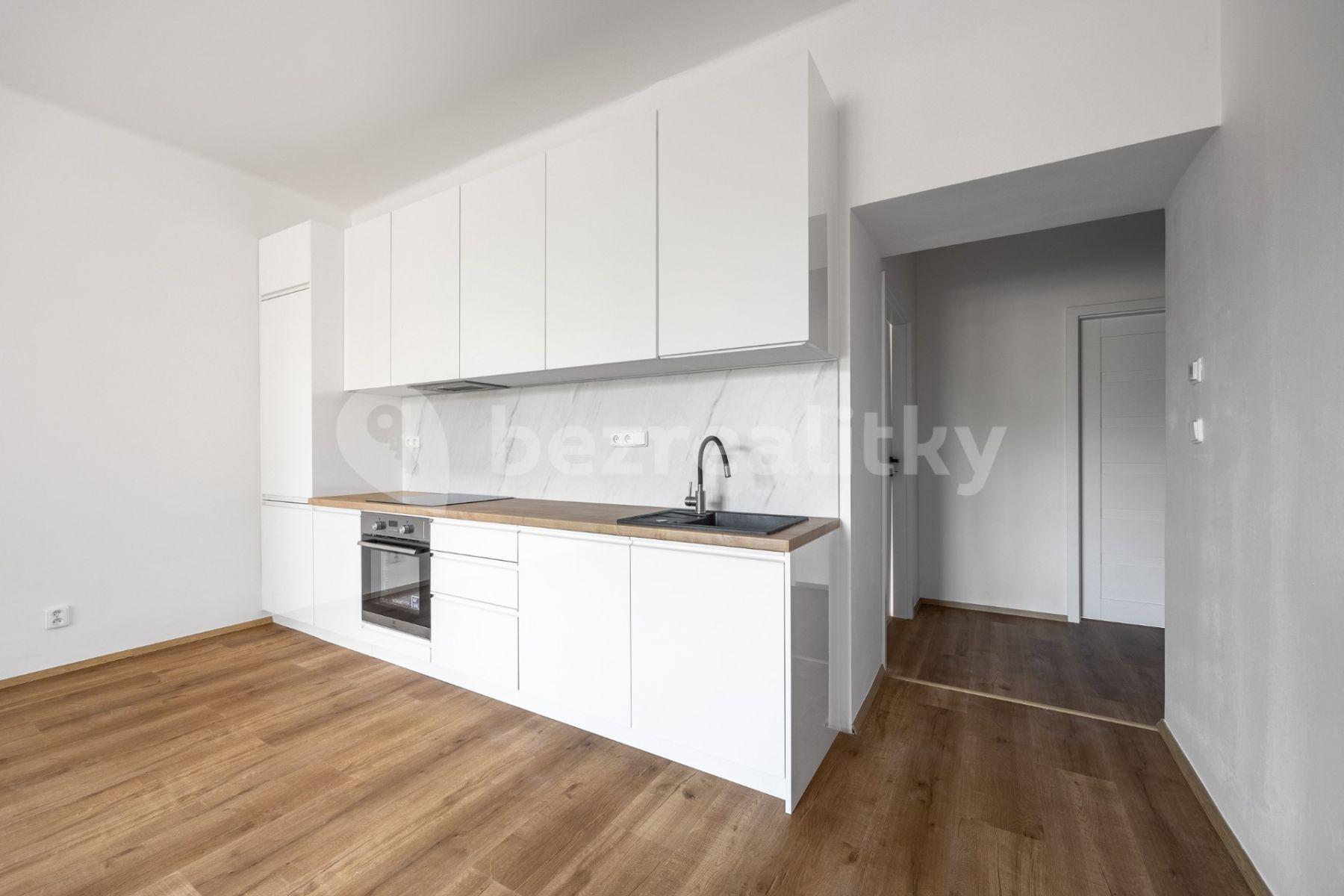 2 bedroom with open-plan kitchen flat for sale, 68 m², Stehlíkova, Slaný, Středočeský Region