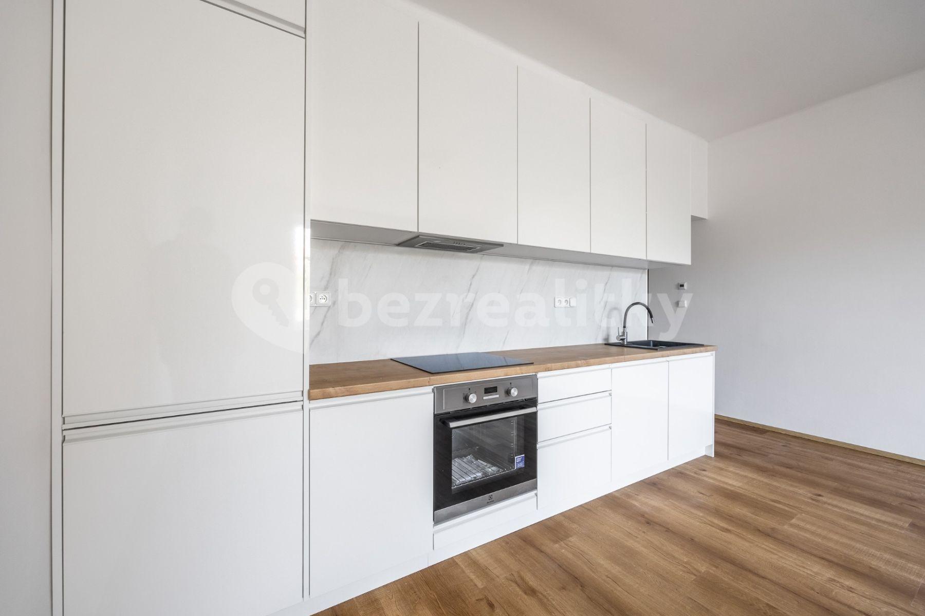 2 bedroom with open-plan kitchen flat for sale, 68 m², Stehlíkova, Slaný, Středočeský Region