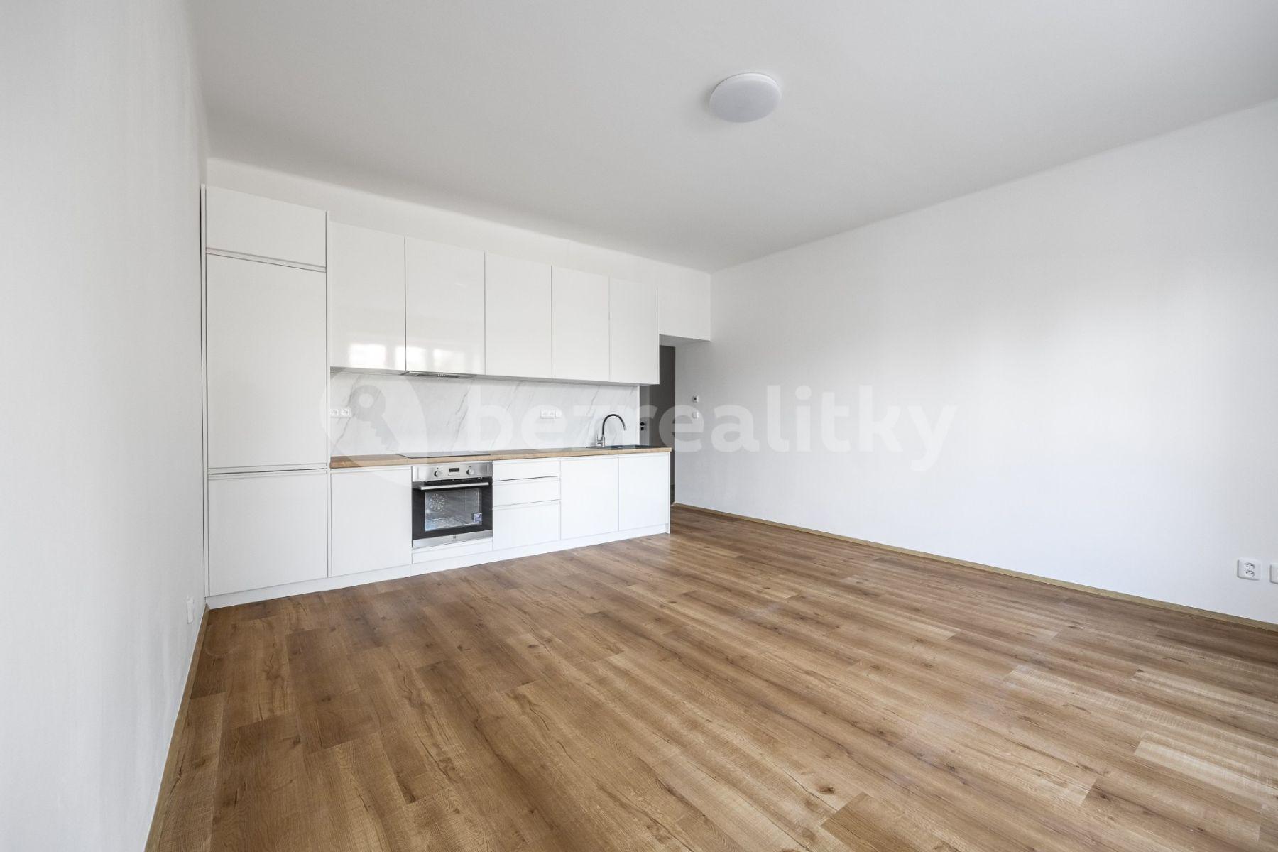 2 bedroom with open-plan kitchen flat for sale, 68 m², Stehlíkova, Slaný, Středočeský Region