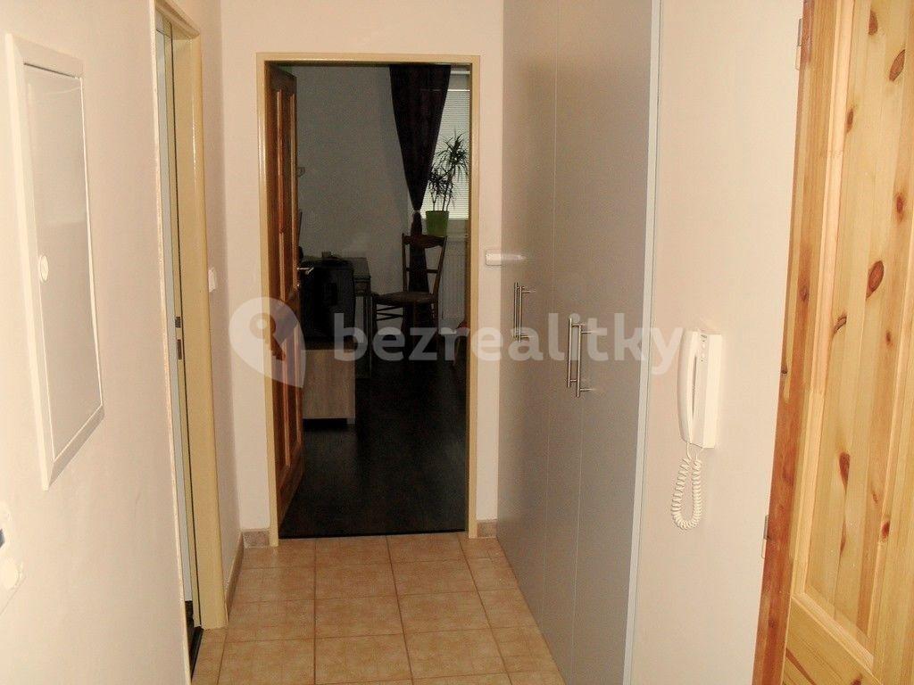 3 bedroom flat to rent, 71 m², Ječná, Hradec Králové, Královéhradecký Region