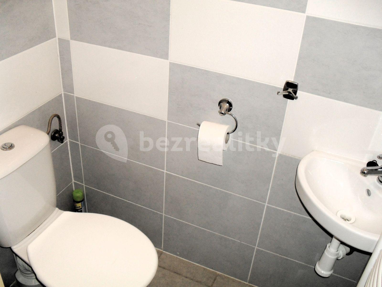 3 bedroom flat to rent, 71 m², Ječná, Hradec Králové, Královéhradecký Region