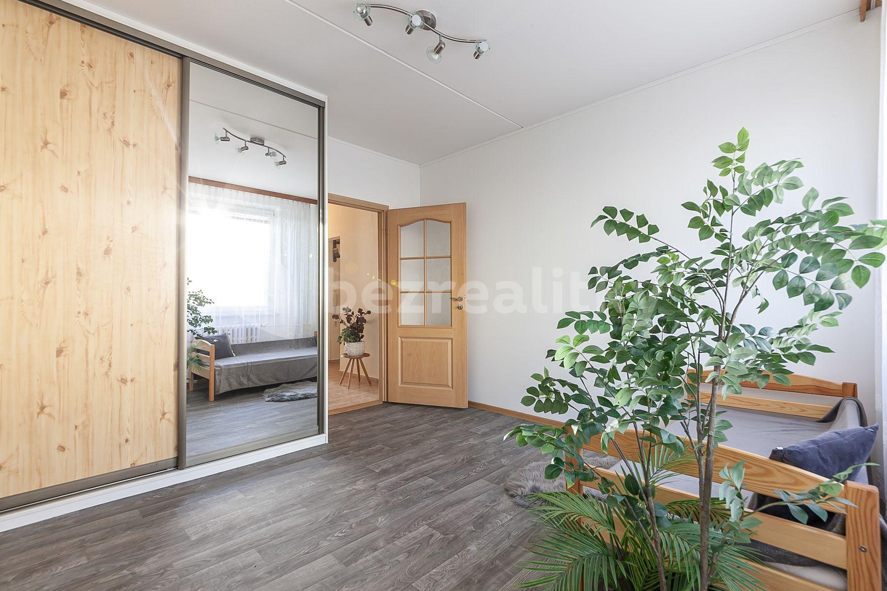 3 bedroom flat for sale, 73 m², Benkova, Prague, Prague