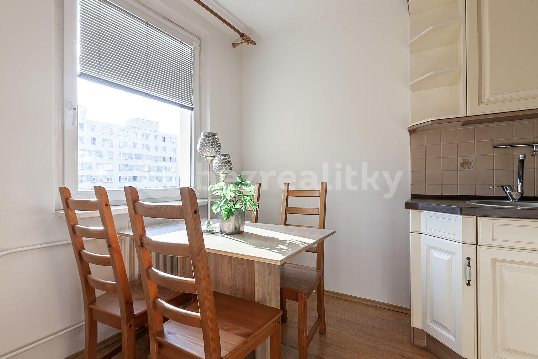 3 bedroom flat for sale, 73 m², Benkova, Prague, Prague