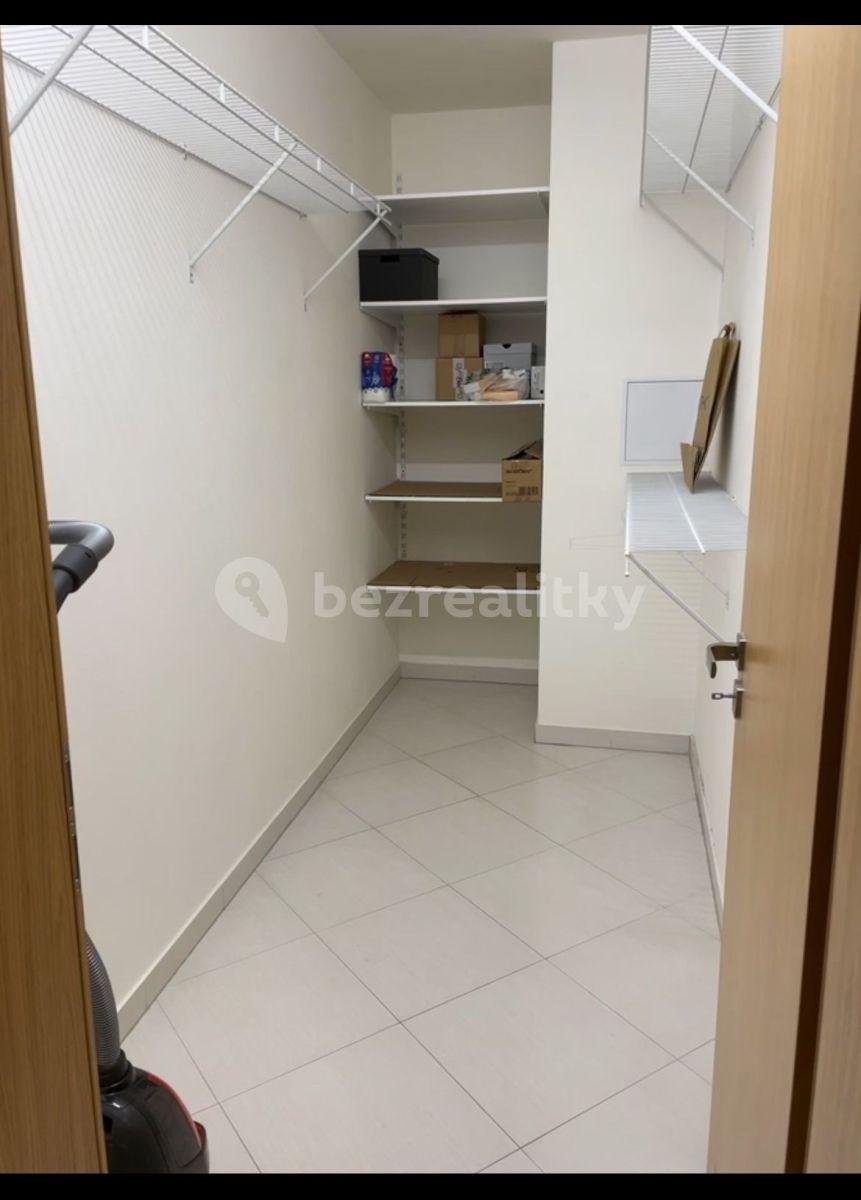 1 bedroom with open-plan kitchen flat to rent, 55 m², Vojenova, Prague, Prague