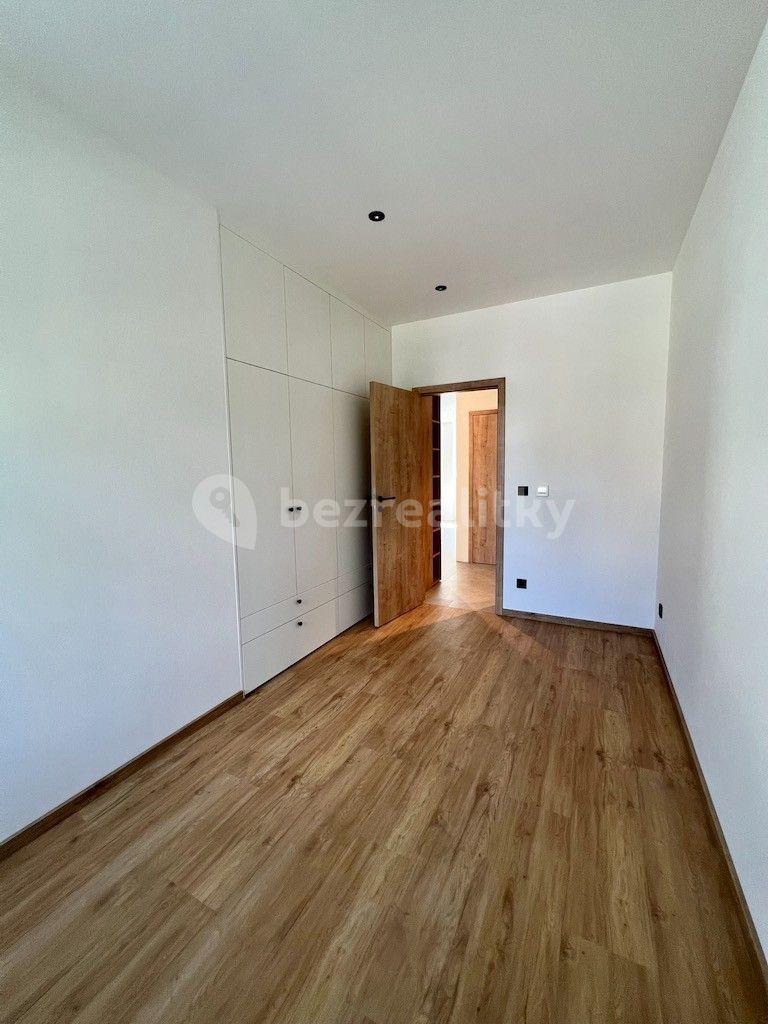 3 bedroom with open-plan kitchen flat to rent, 100 m², Jubilejní, Ostrava, Moravskoslezský Region