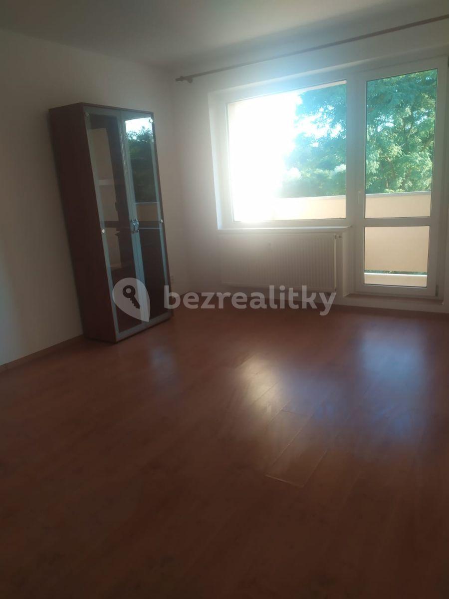 2 bedroom flat to rent, 60 m², Milovice, Středočeský Region