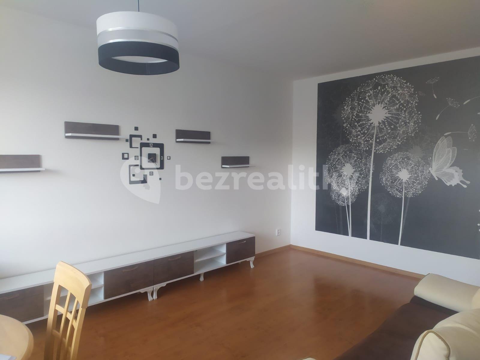 2 bedroom flat to rent, 60 m², Milovice, Středočeský Region