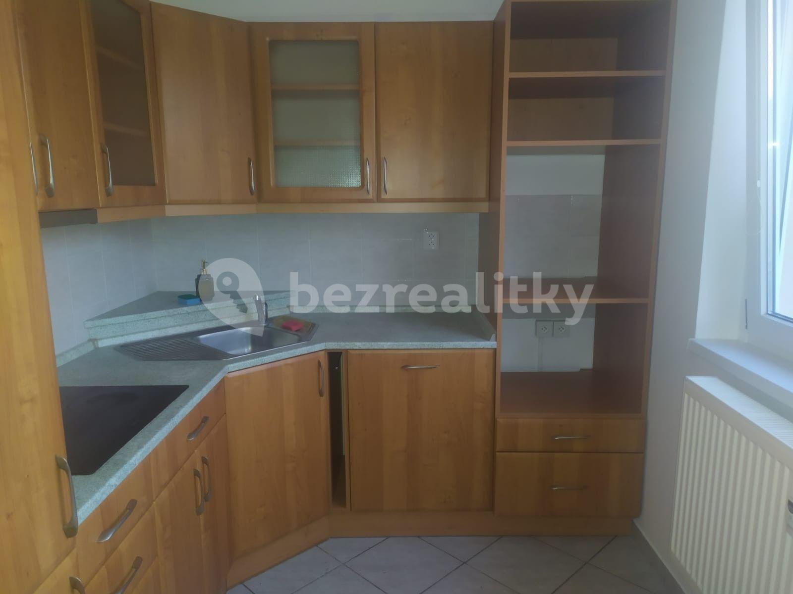 2 bedroom flat to rent, 60 m², Milovice, Středočeský Region