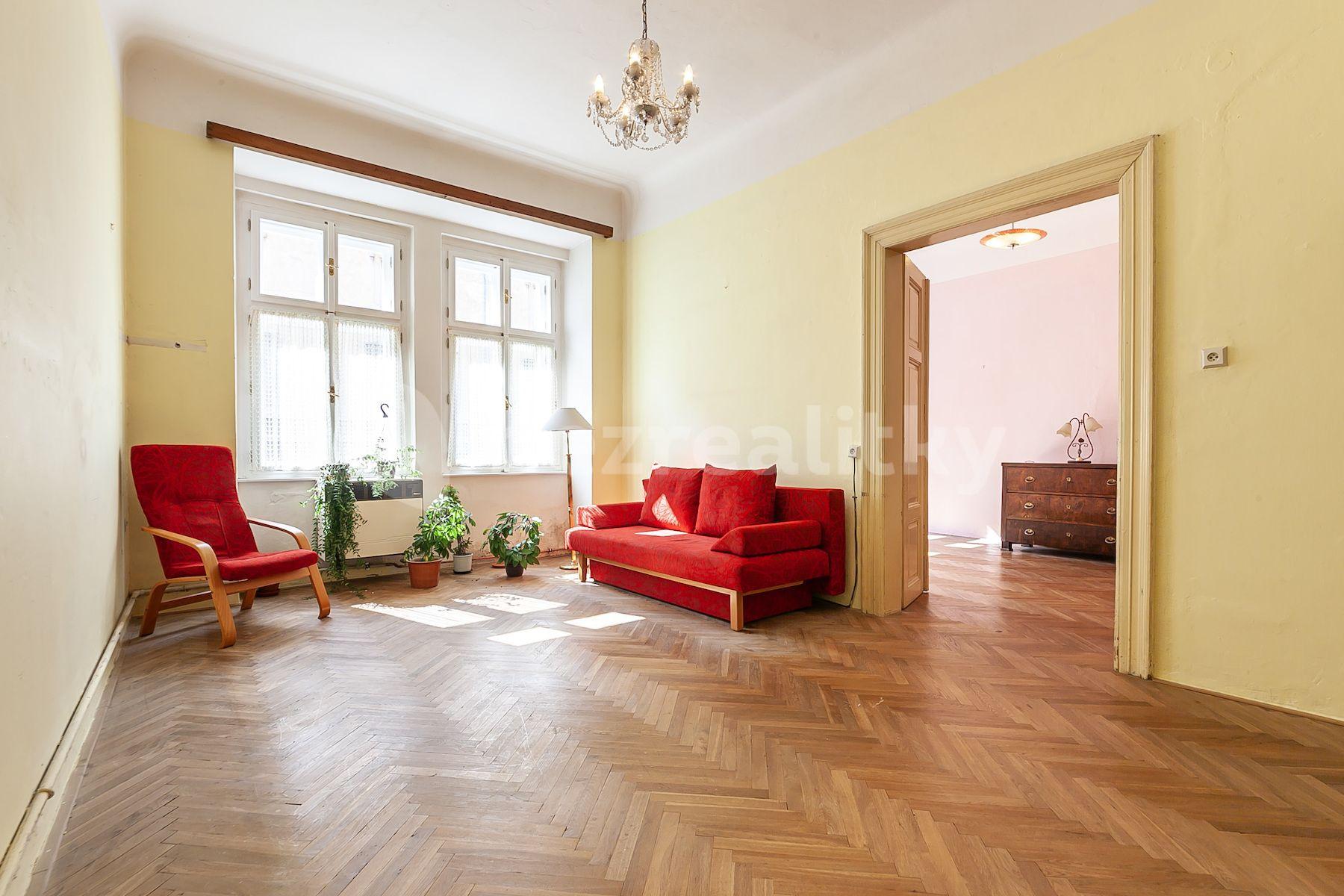 2 bedroom flat for sale, 61 m², Křižíkova, Prague, Prague