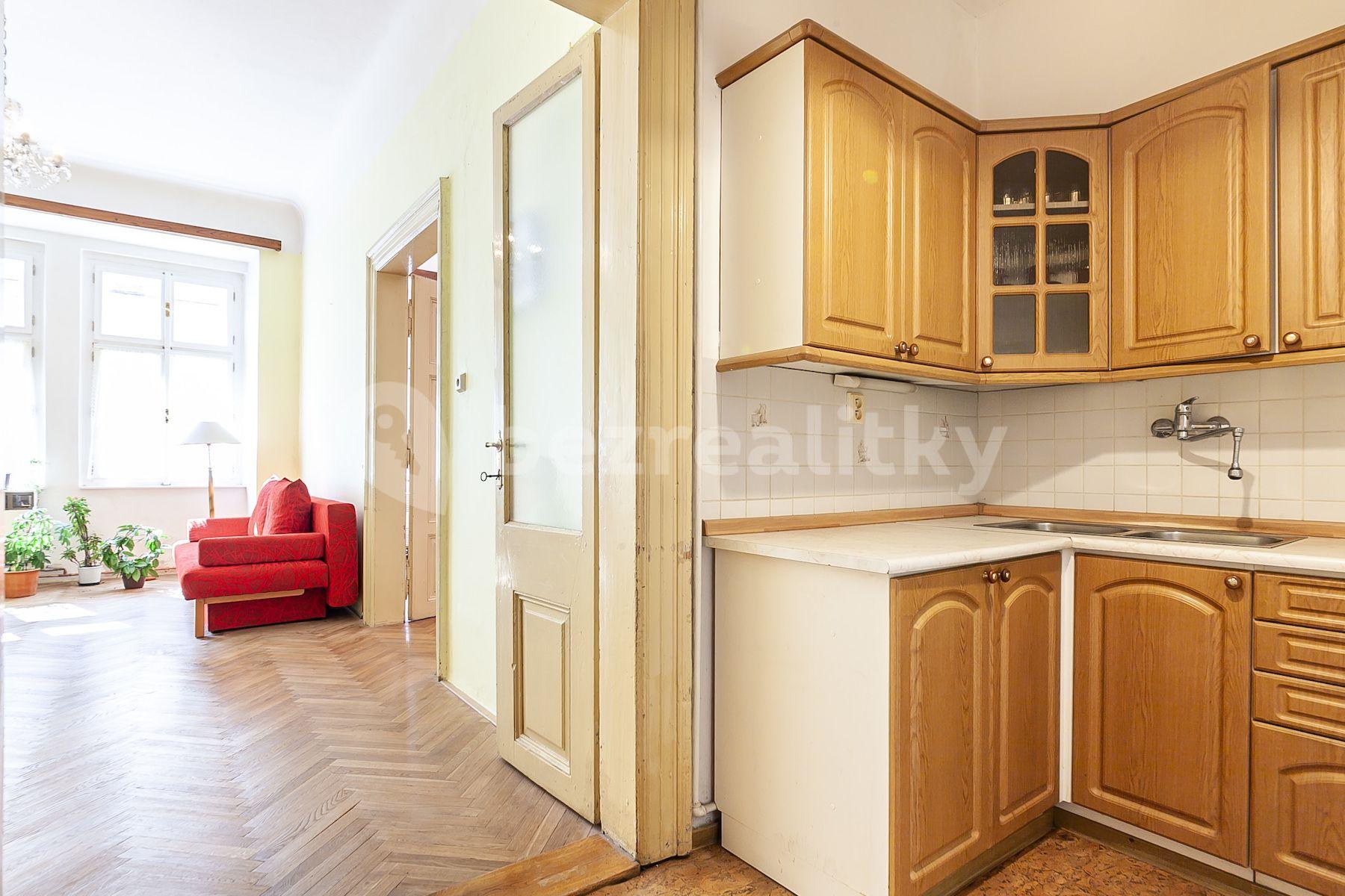 2 bedroom flat for sale, 61 m², Křižíkova, Prague, Prague