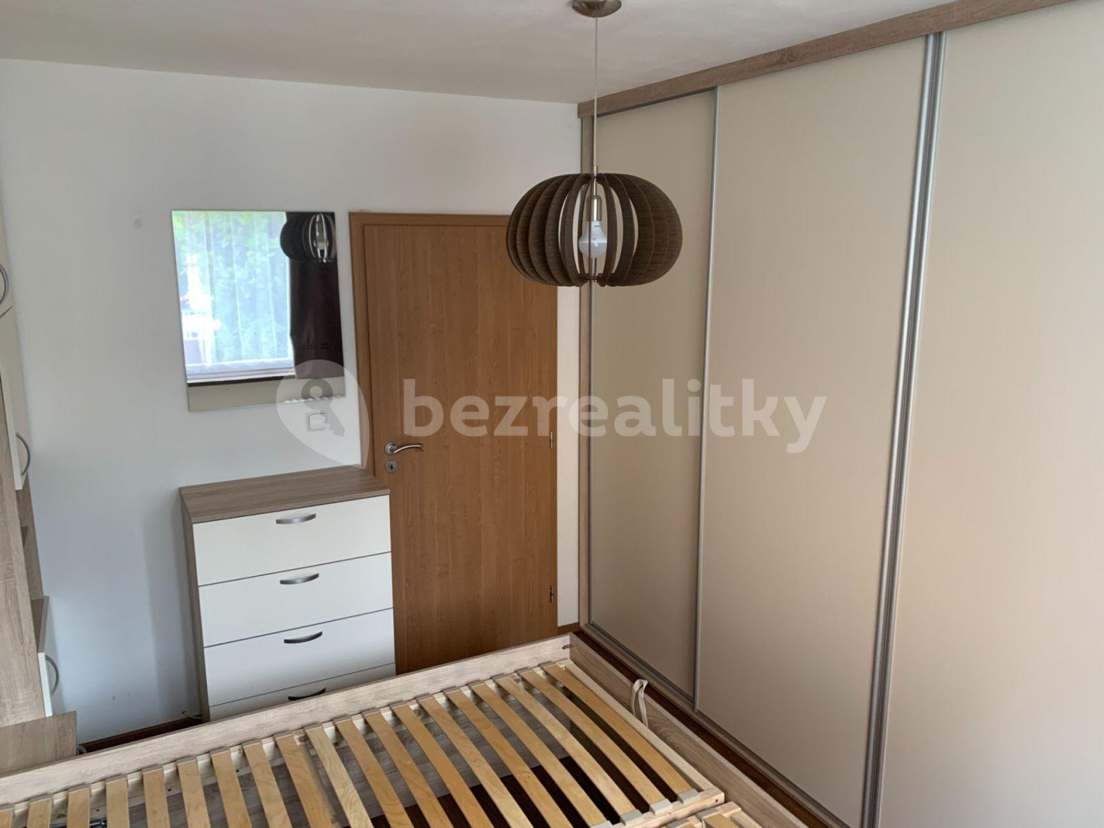 4 bedroom flat to rent, 96 m², Točitá, Prague, Prague