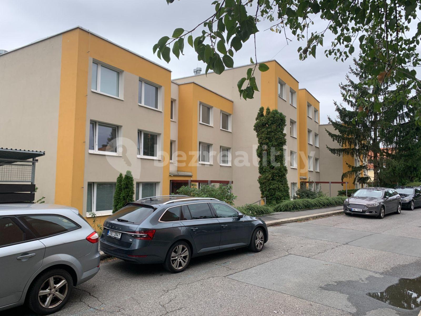 4 bedroom flat to rent, 96 m², Točitá, Prague, Prague