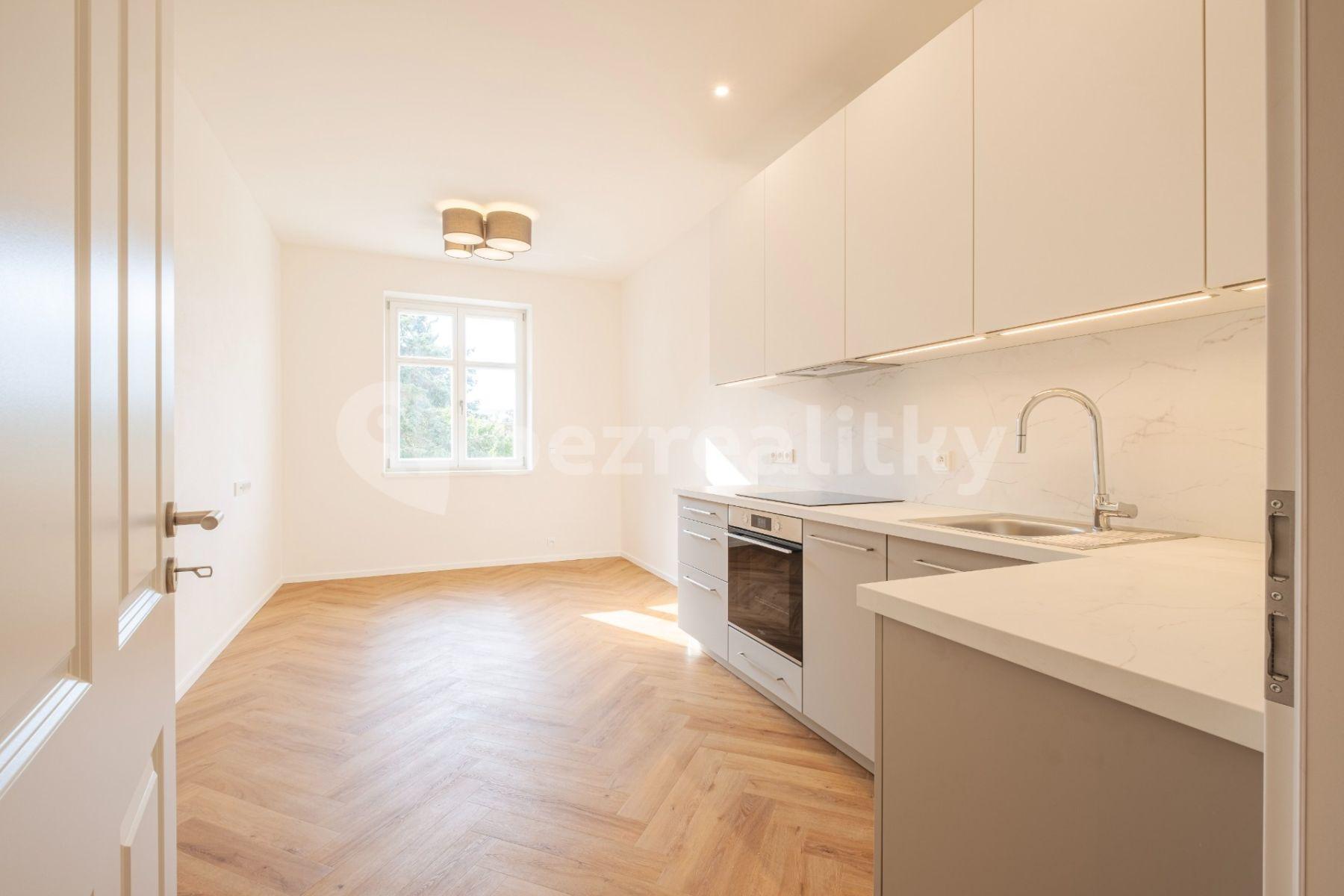 1 bedroom with open-plan kitchen flat to rent, 43 m², V Podhájí, Prague, Prague