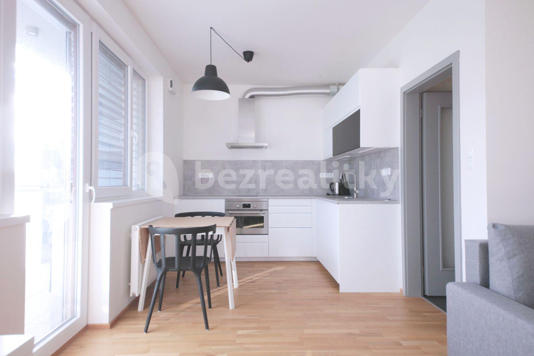 Studio flat to rent, 39 m², Pod Stolovou Horou, Prague, Prague