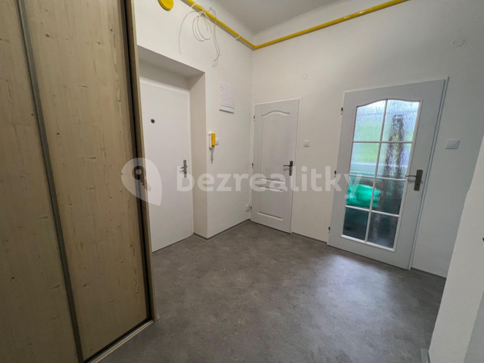 3 bedroom flat to rent, 70 m², Kubelíkova, Liberec, Liberecký Region