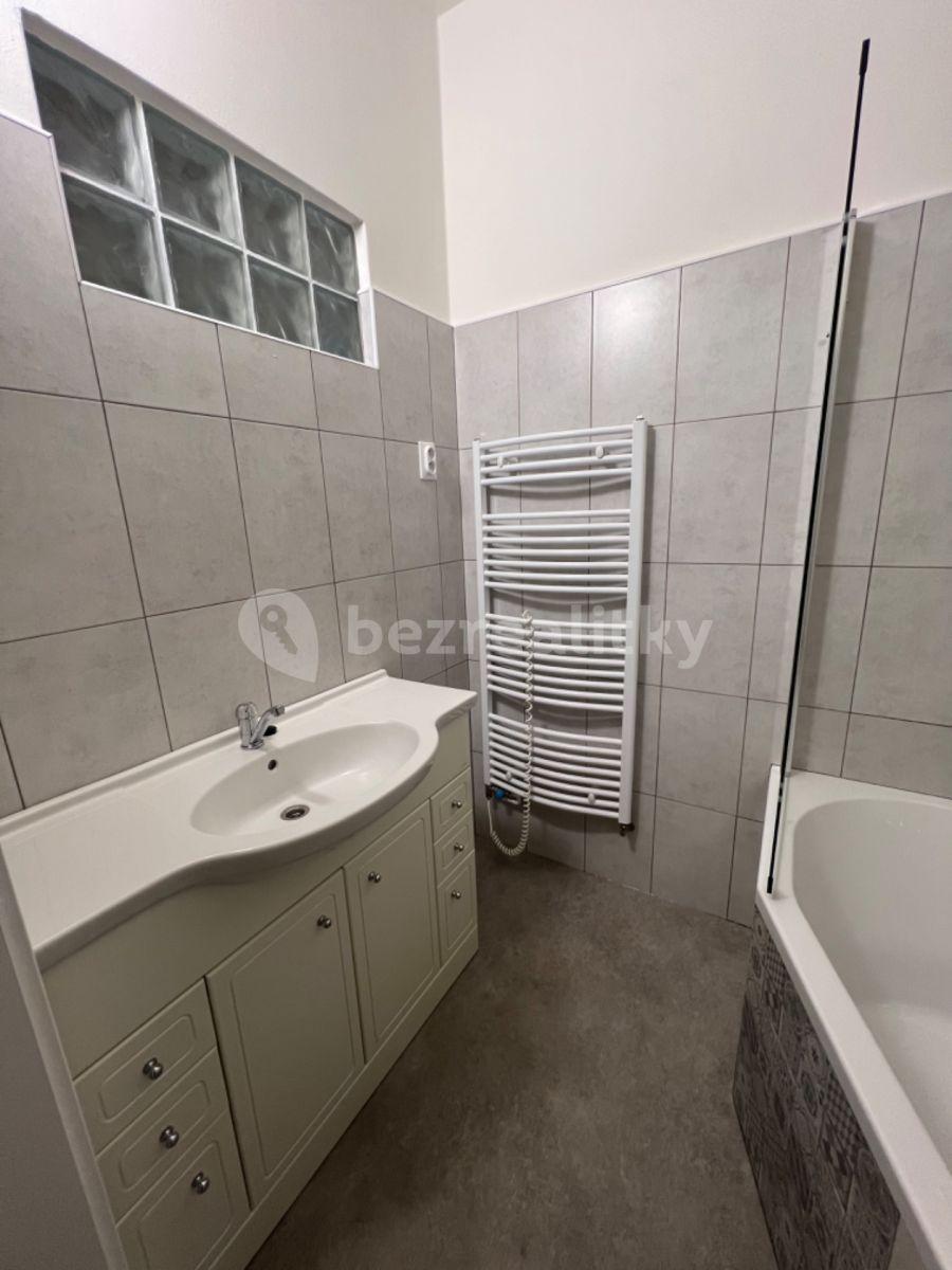 3 bedroom flat to rent, 70 m², Kubelíkova, Liberec, Liberecký Region