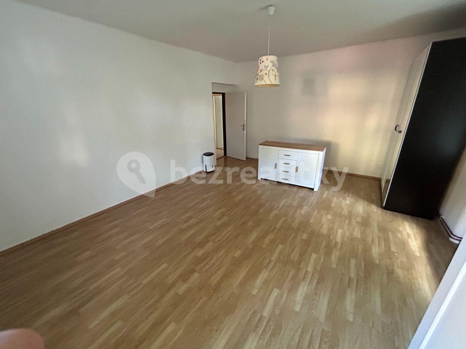 1 bedroom with open-plan kitchen flat to rent, 70 m², Rakouská, Milovice, Středočeský Region