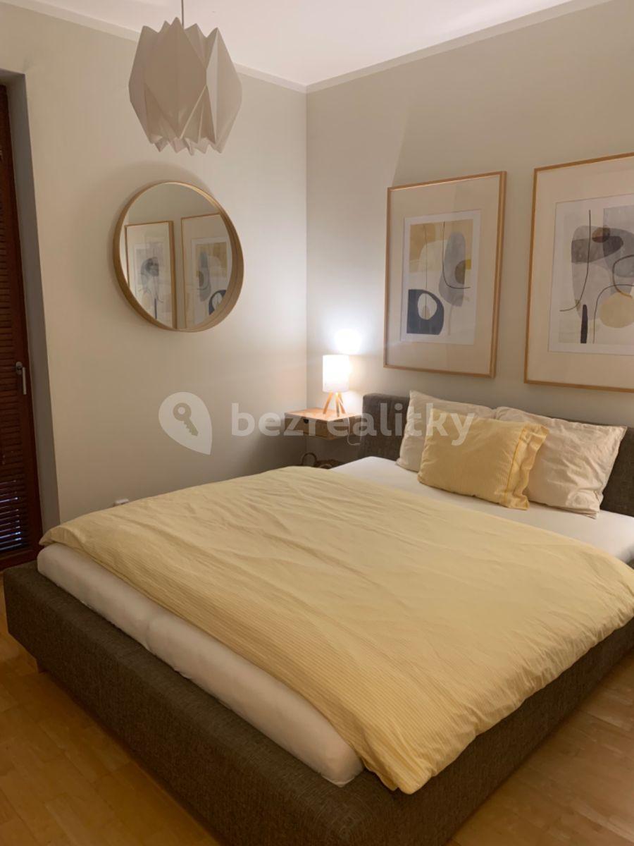 1 bedroom with open-plan kitchen flat to rent, 62 m², Vršovická, Prague, Prague