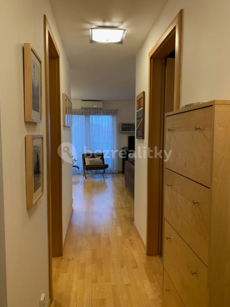 1 bedroom with open-plan kitchen flat to rent, 62 m², Vršovická, Prague, Prague