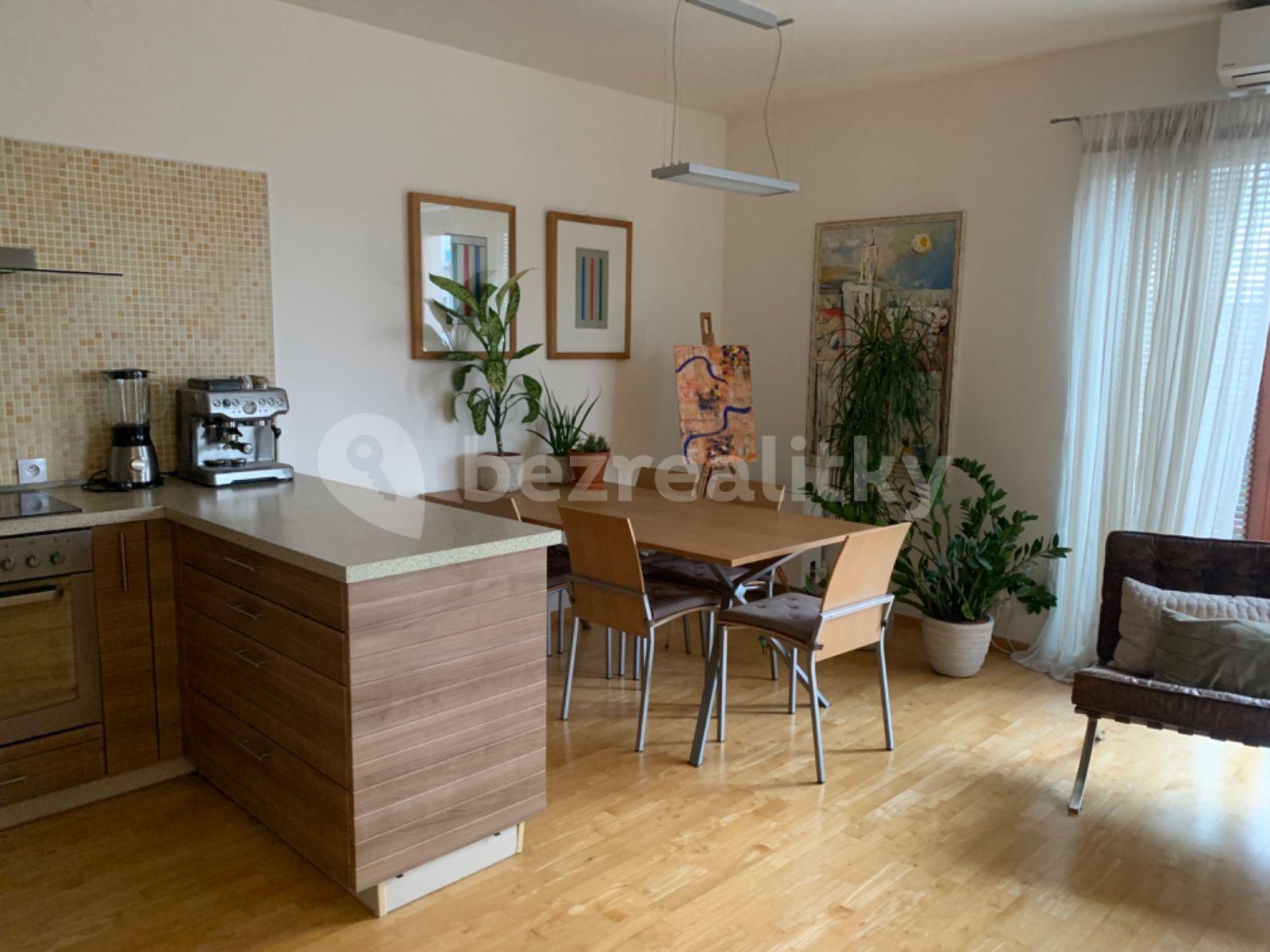 1 bedroom with open-plan kitchen flat to rent, 62 m², Vršovická, Prague, Prague