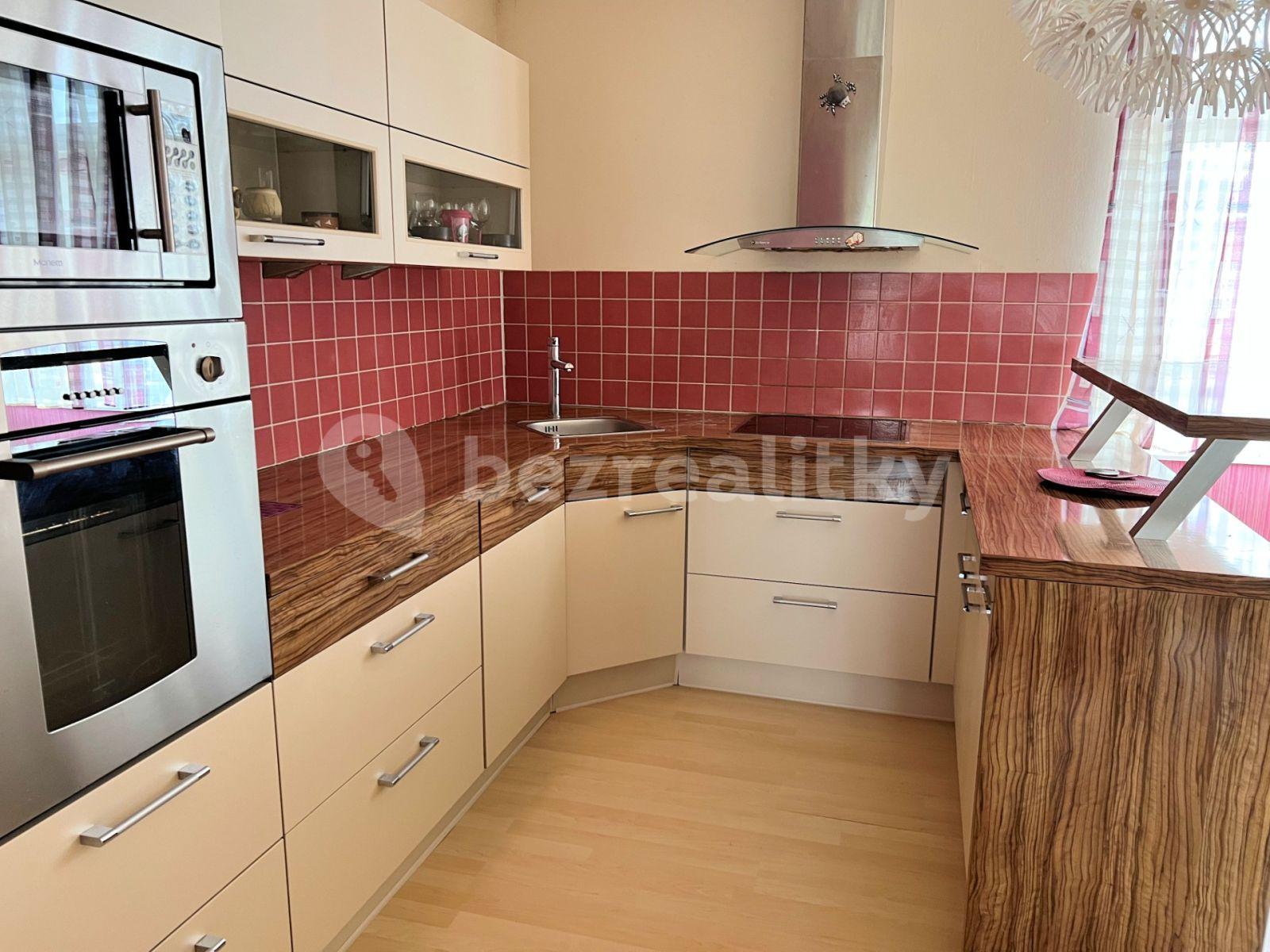 2 bedroom flat to rent, 50 m², náměstí Míru, Litvínov, Ústecký Region