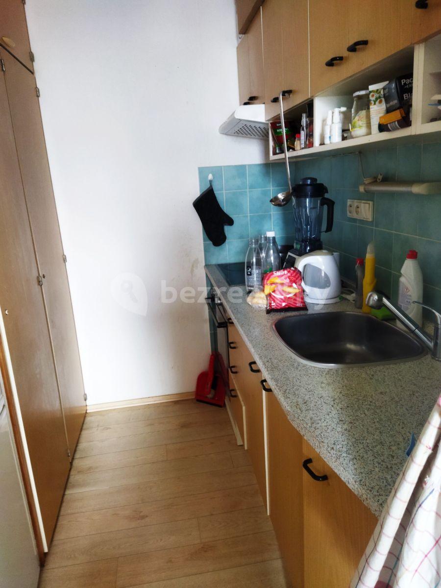 Studio flat for sale, 35 m², Běhounkova, Prague, Prague