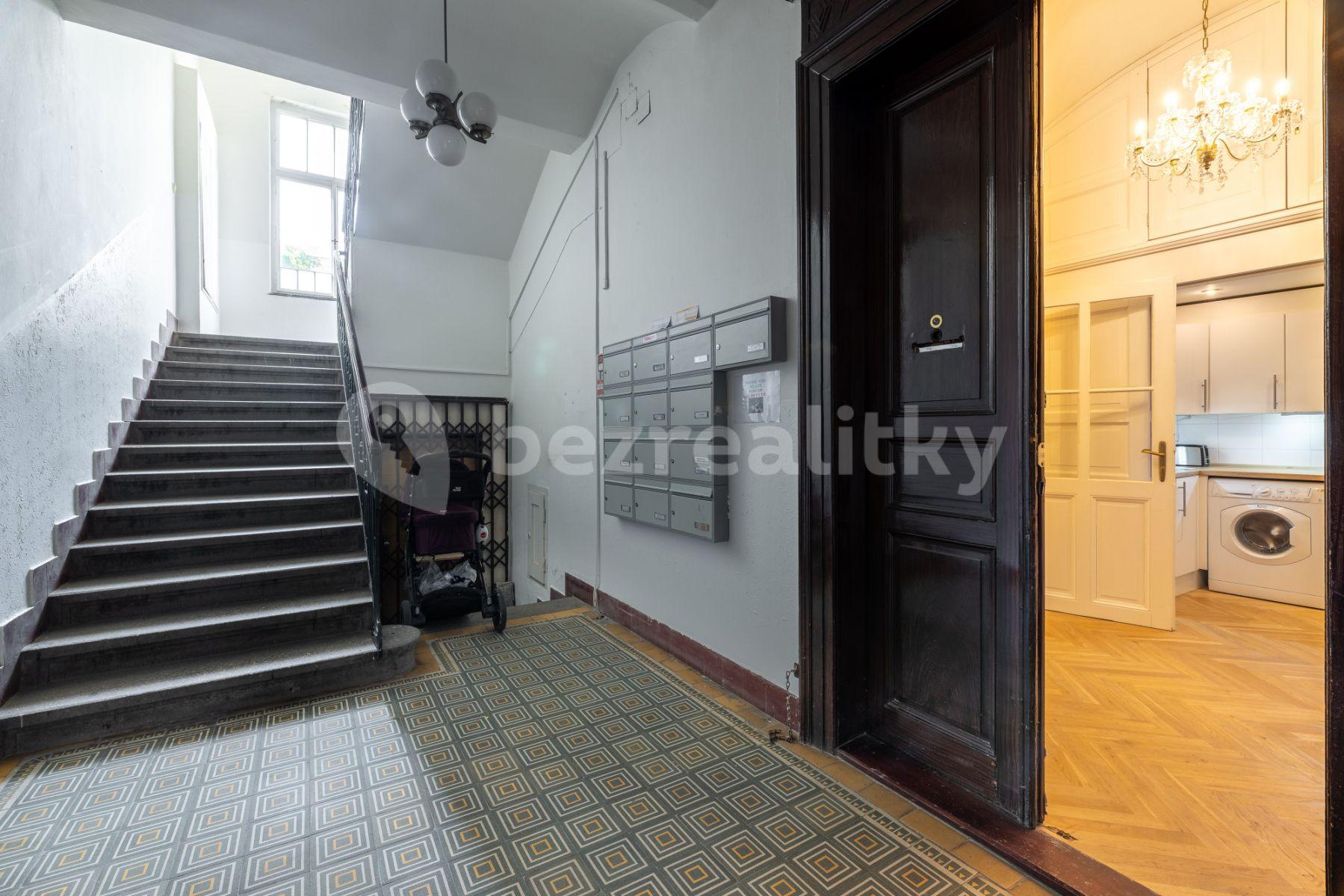 2 bedroom flat to rent, 58 m², Lužická, Prague, Prague