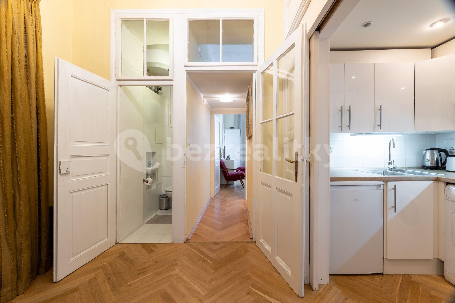 2 bedroom flat to rent, 58 m², Lužická, Prague, Prague