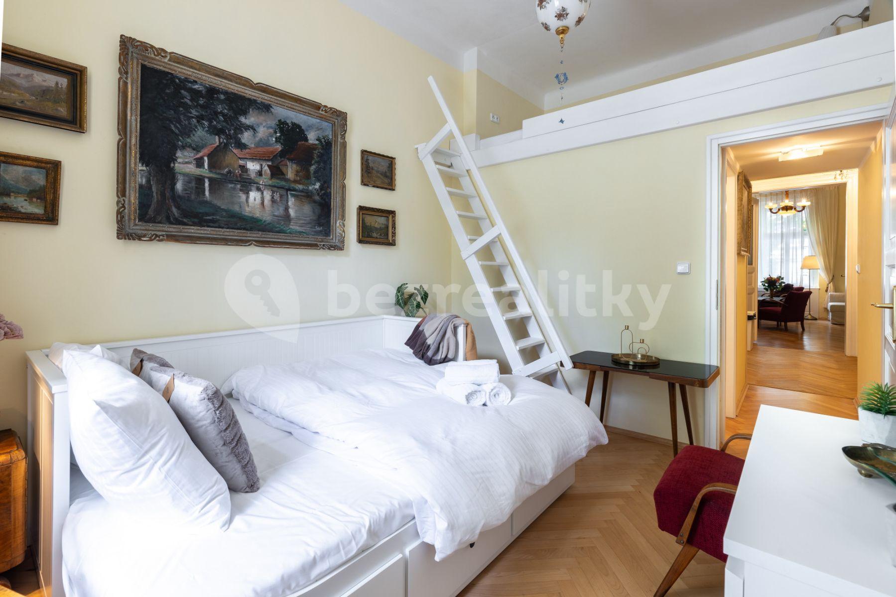 2 bedroom flat to rent, 58 m², Lužická, Prague, Prague