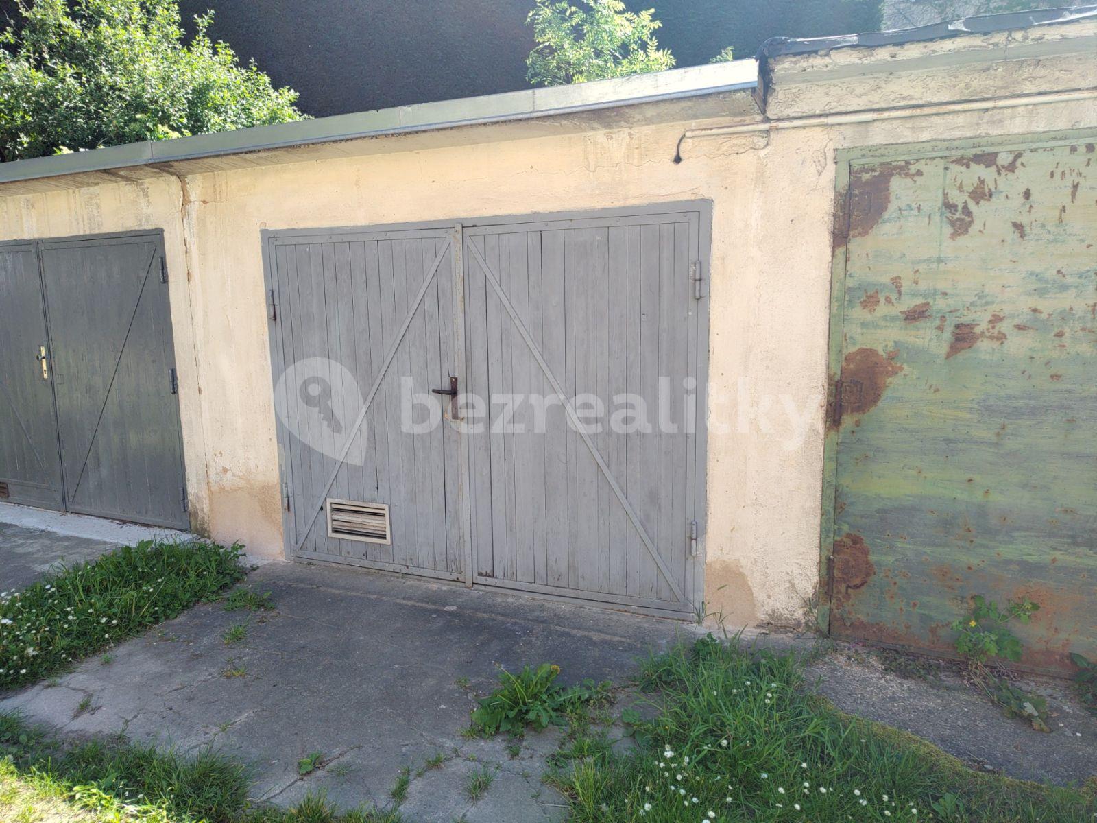 garage to rent, 16 m², Prague, Prague