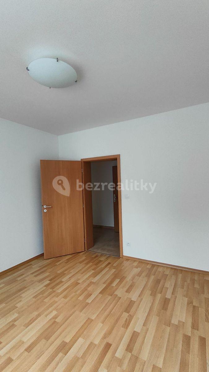 3 bedroom with open-plan kitchen flat for sale, 95 m², V Zahradách, Beroun, Středočeský Region