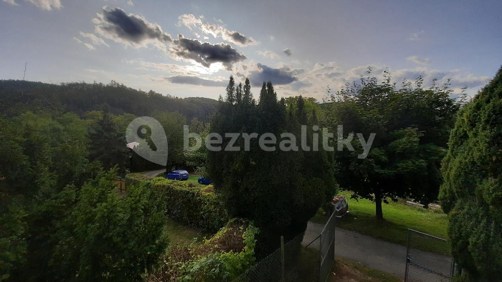 recreational property to rent, 400 m², Samopše, Středočeský Region