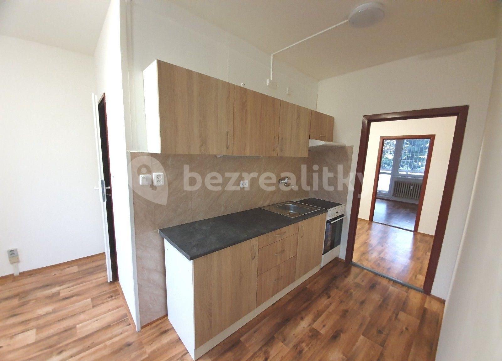 3 bedroom flat for sale, 77 m², Dobratická, Prague, Prague