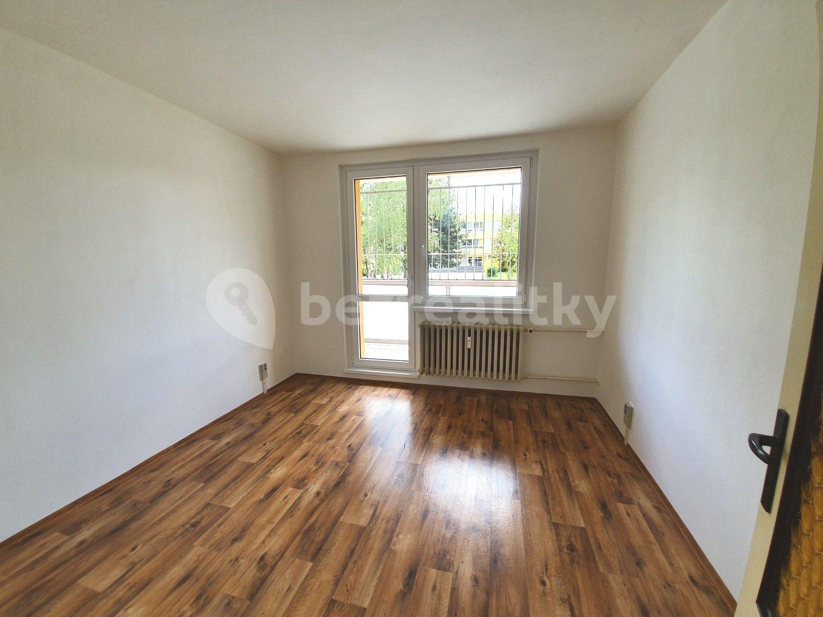 3 bedroom flat for sale, 77 m², Dobratická, Prague, Prague