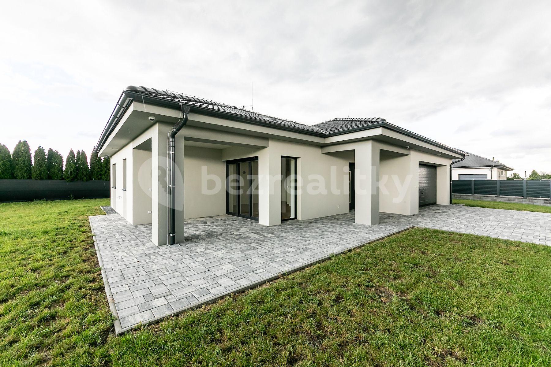 house for sale, 136 m², Zelná, Sibřina, Středočeský Region