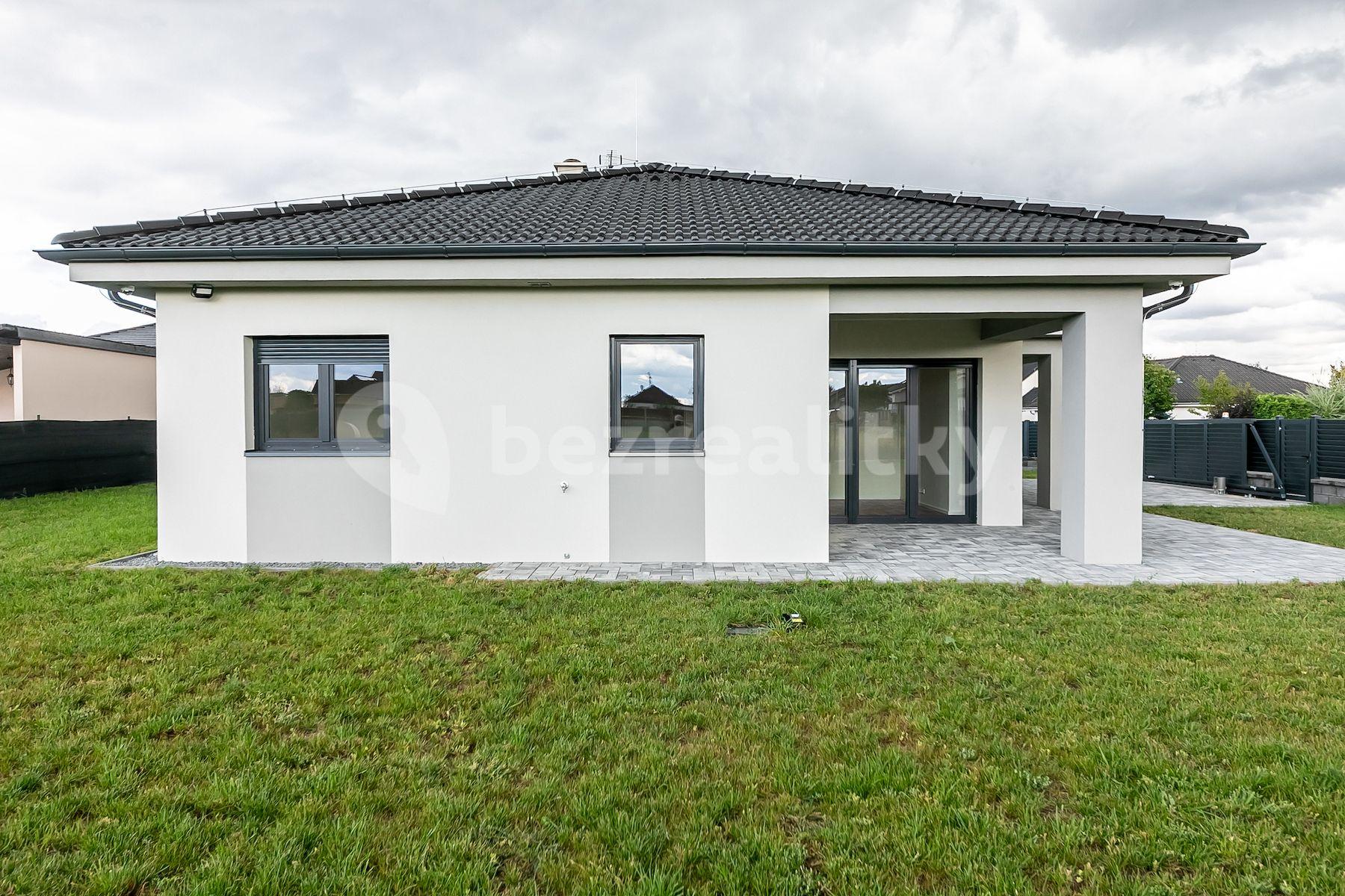 house for sale, 136 m², Zelná, Sibřina, Středočeský Region