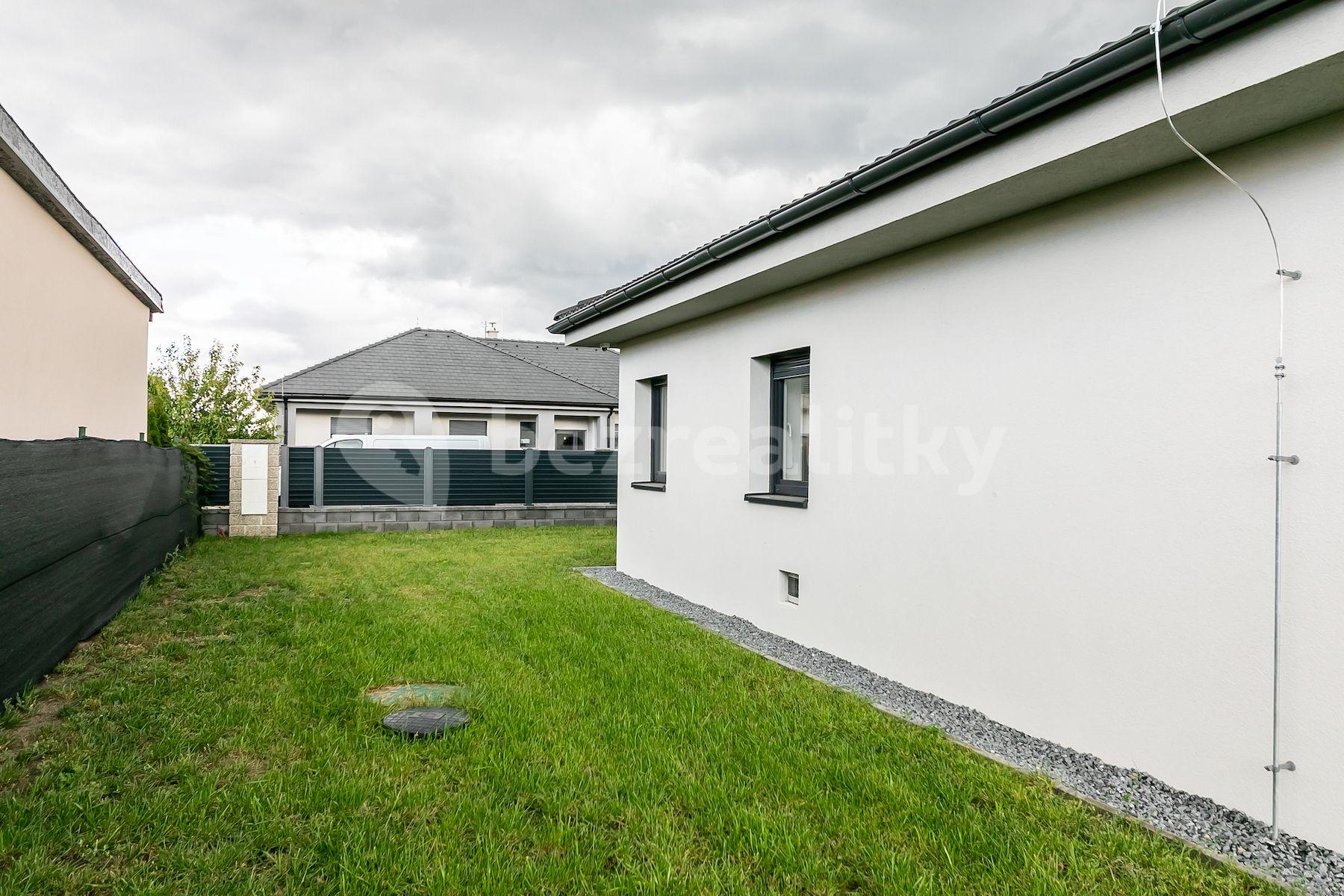 house for sale, 136 m², Zelná, Sibřina, Středočeský Region