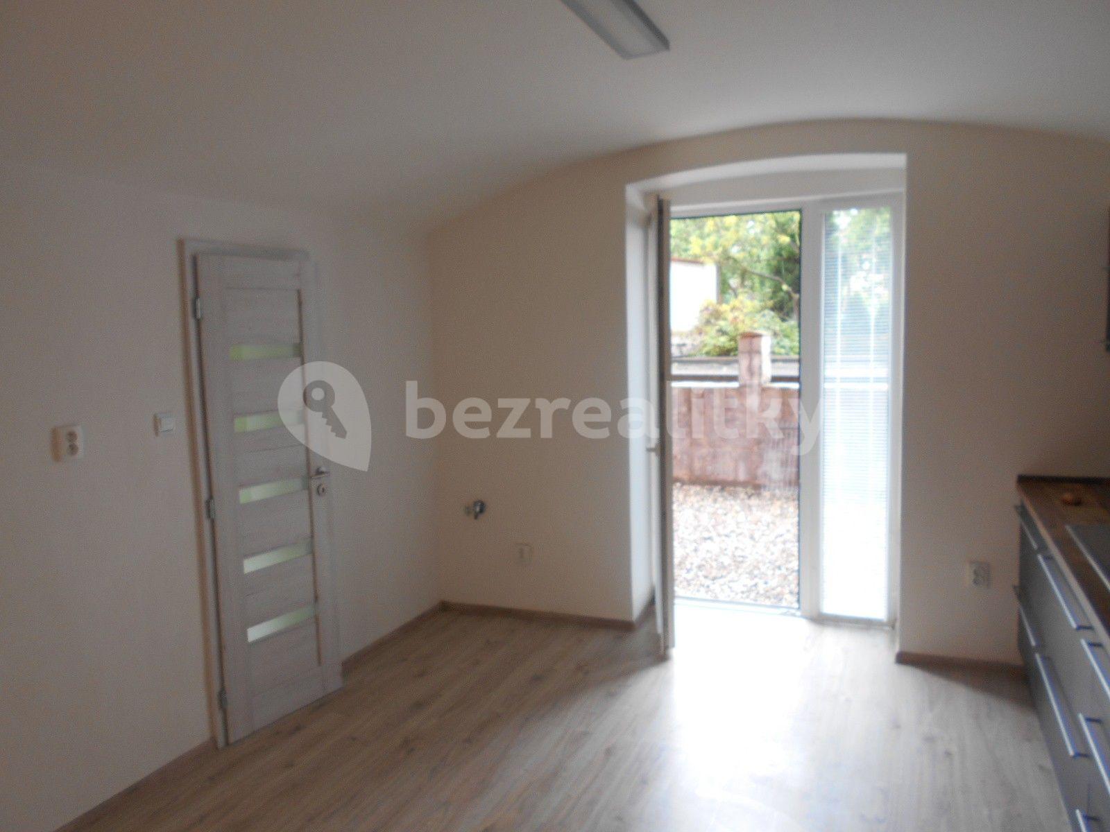 1 bedroom with open-plan kitchen flat to rent, 57 m², Louny, Ústecký Region