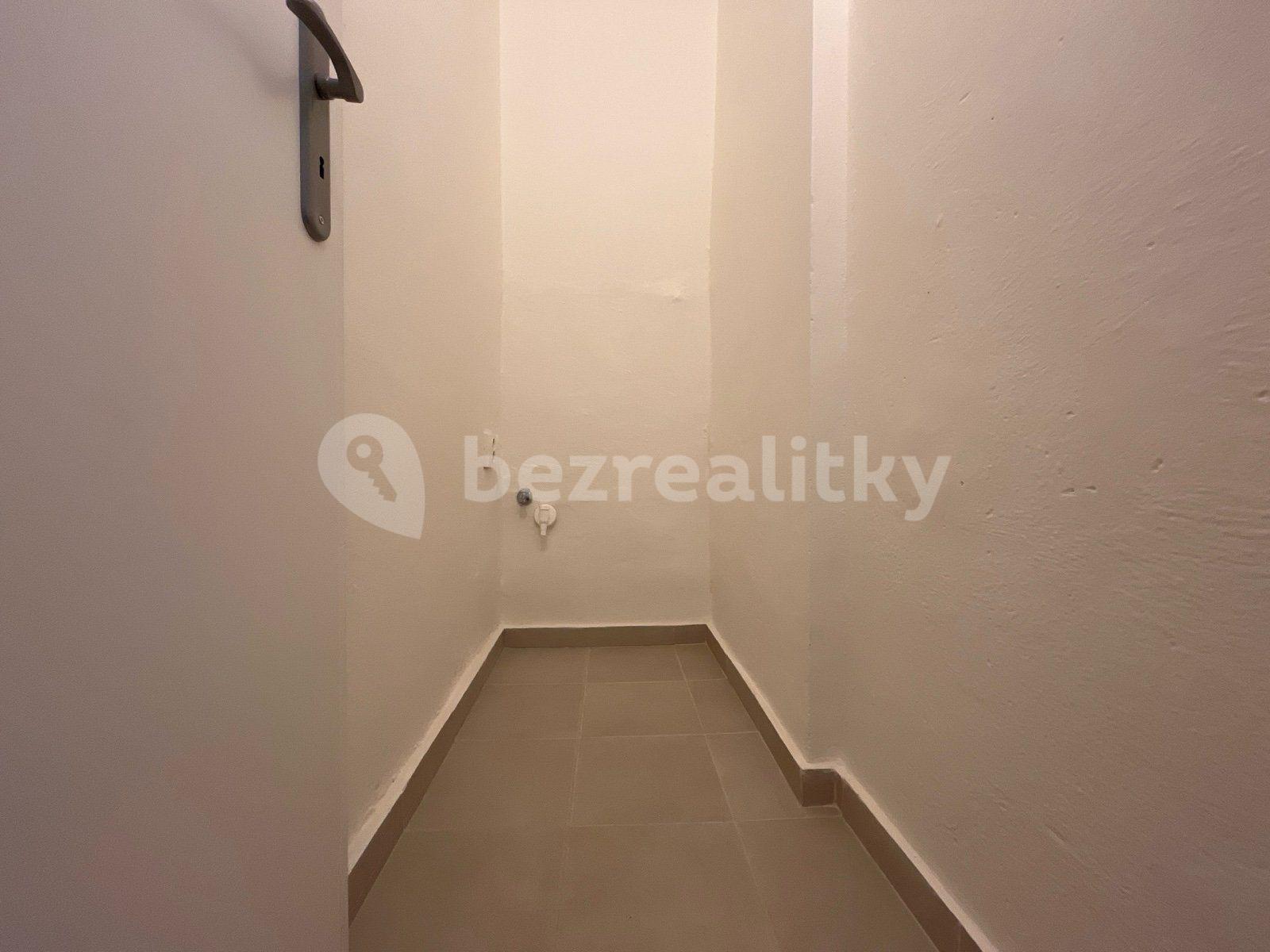 2 bedroom flat to rent, 54 m², Národní třída, Havířov, Moravskoslezský Region