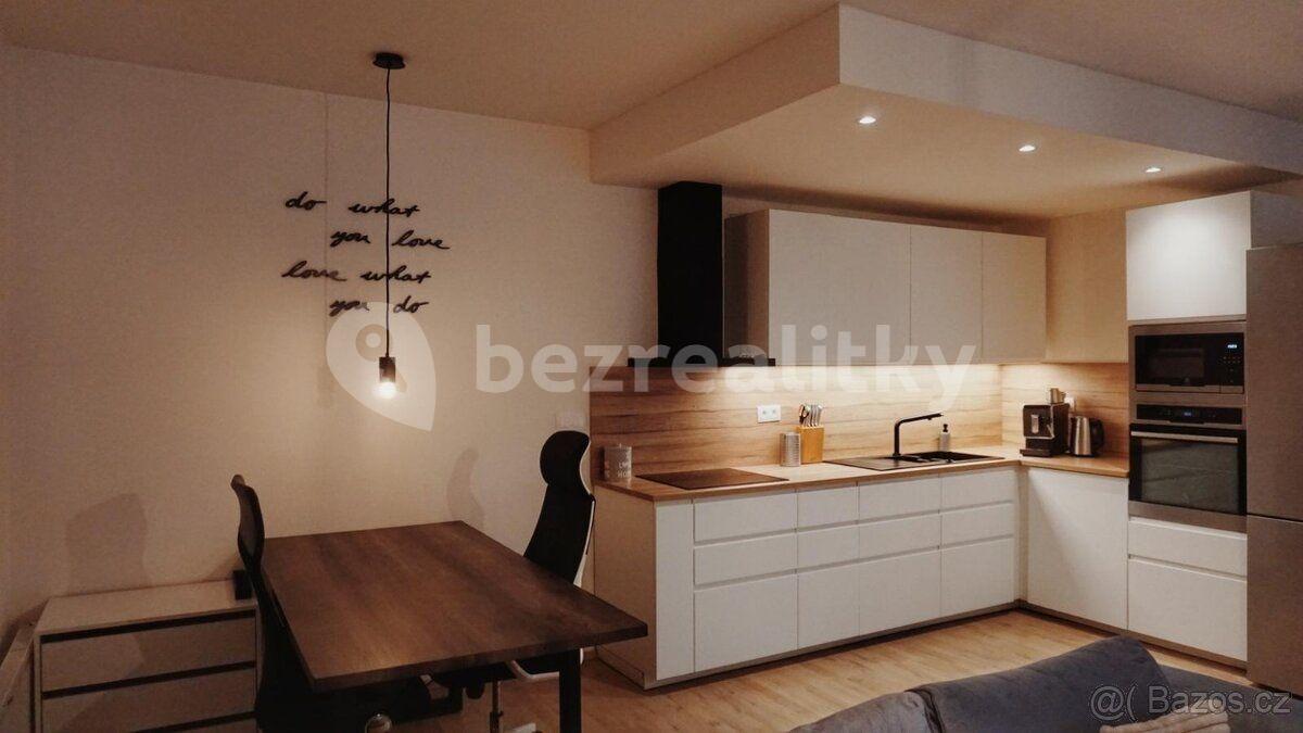 1 bedroom with open-plan kitchen flat for sale, 62 m², Plavínová, Říčany, Středočeský Region