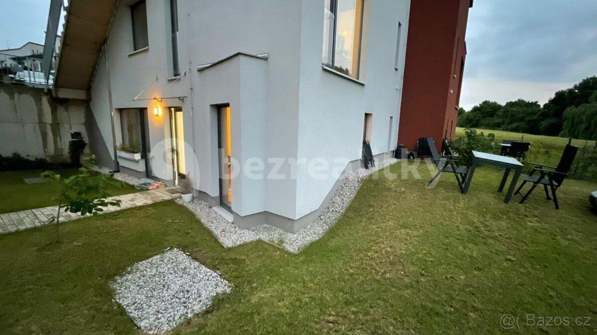 1 bedroom with open-plan kitchen flat for sale, 62 m², Plavínová, Říčany, Středočeský Region