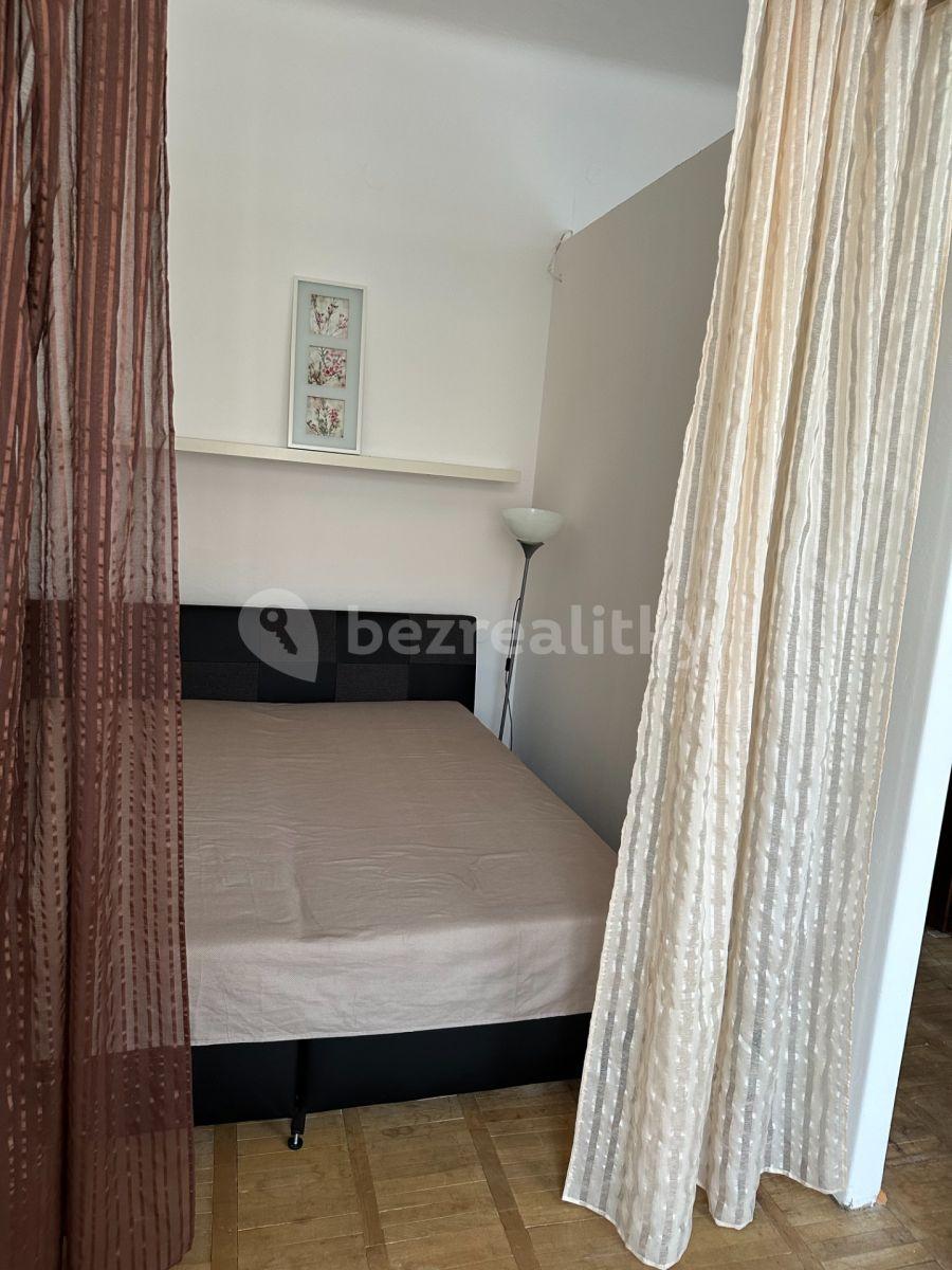 2 bedroom flat to rent, 80 m², Řipská, Prague, Prague