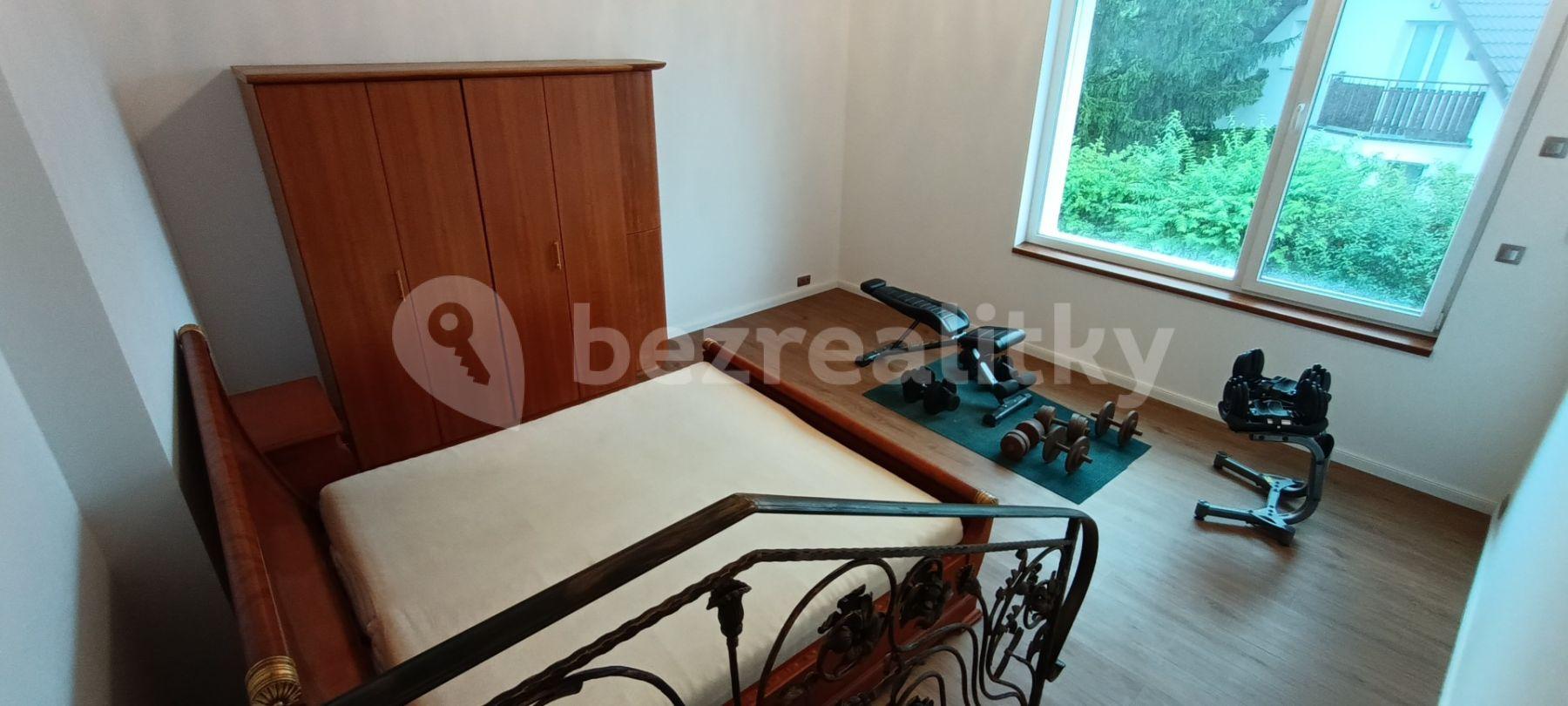 3 bedroom flat to rent, 122 m², Jamská, Prague, Prague