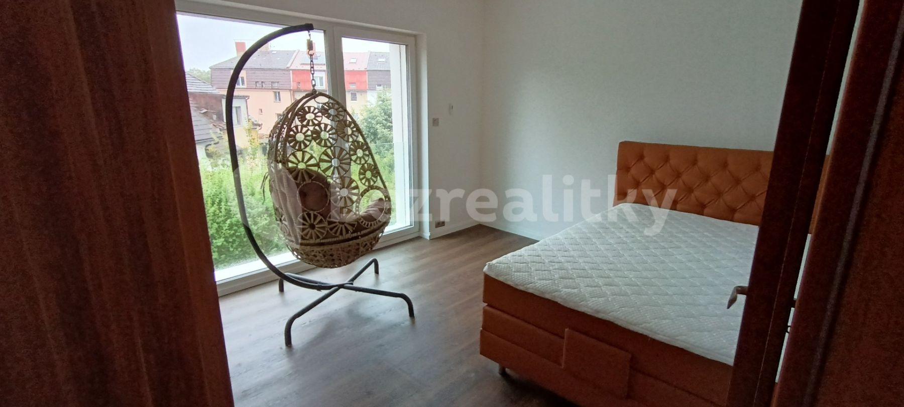 3 bedroom flat to rent, 122 m², Jamská, Prague, Prague