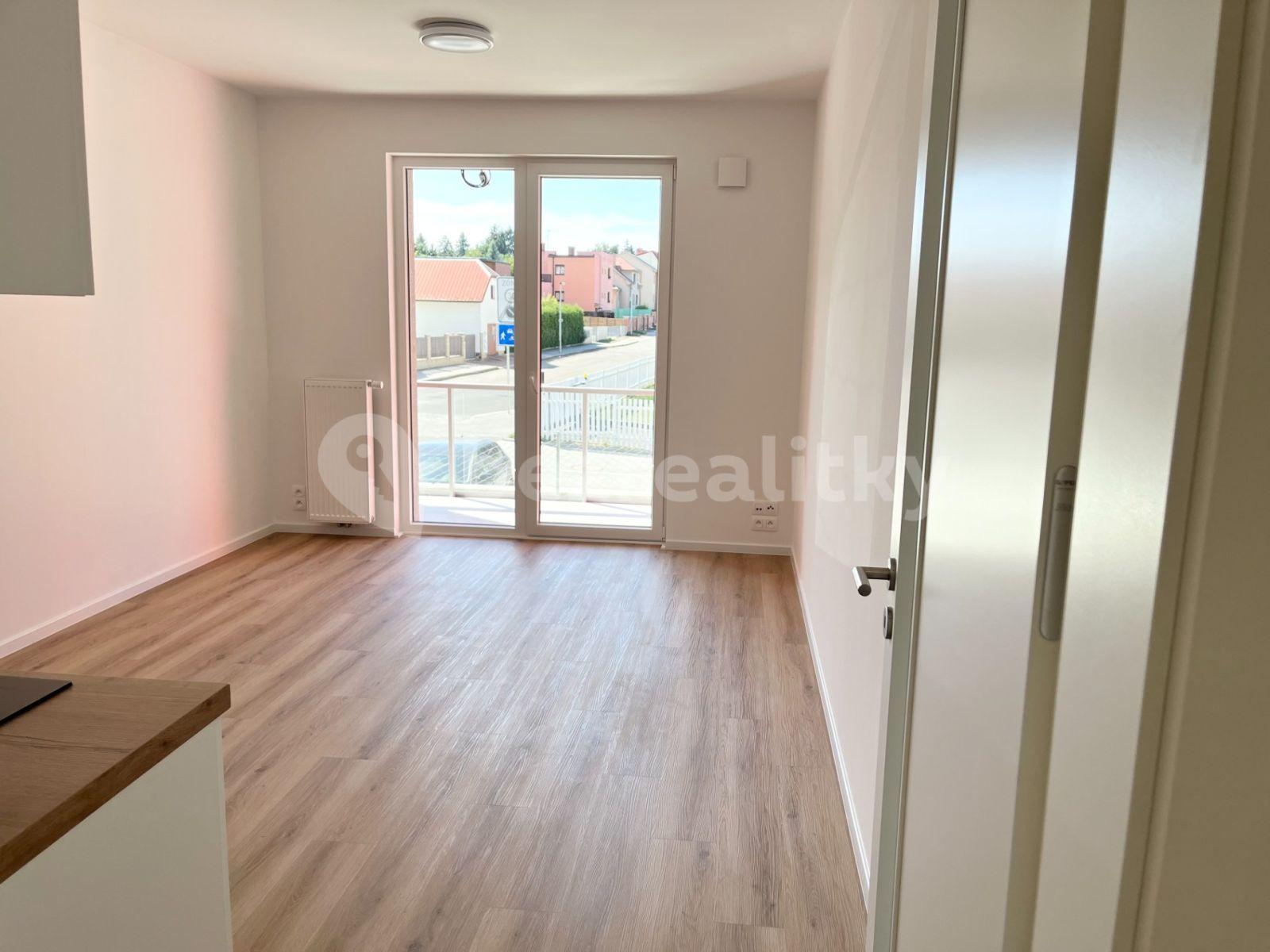 Studio flat to rent, 32 m², Milánská, Prague, Prague